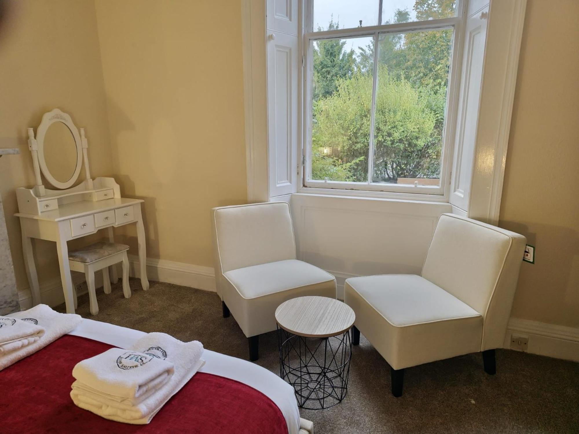 The Kew Guest house *