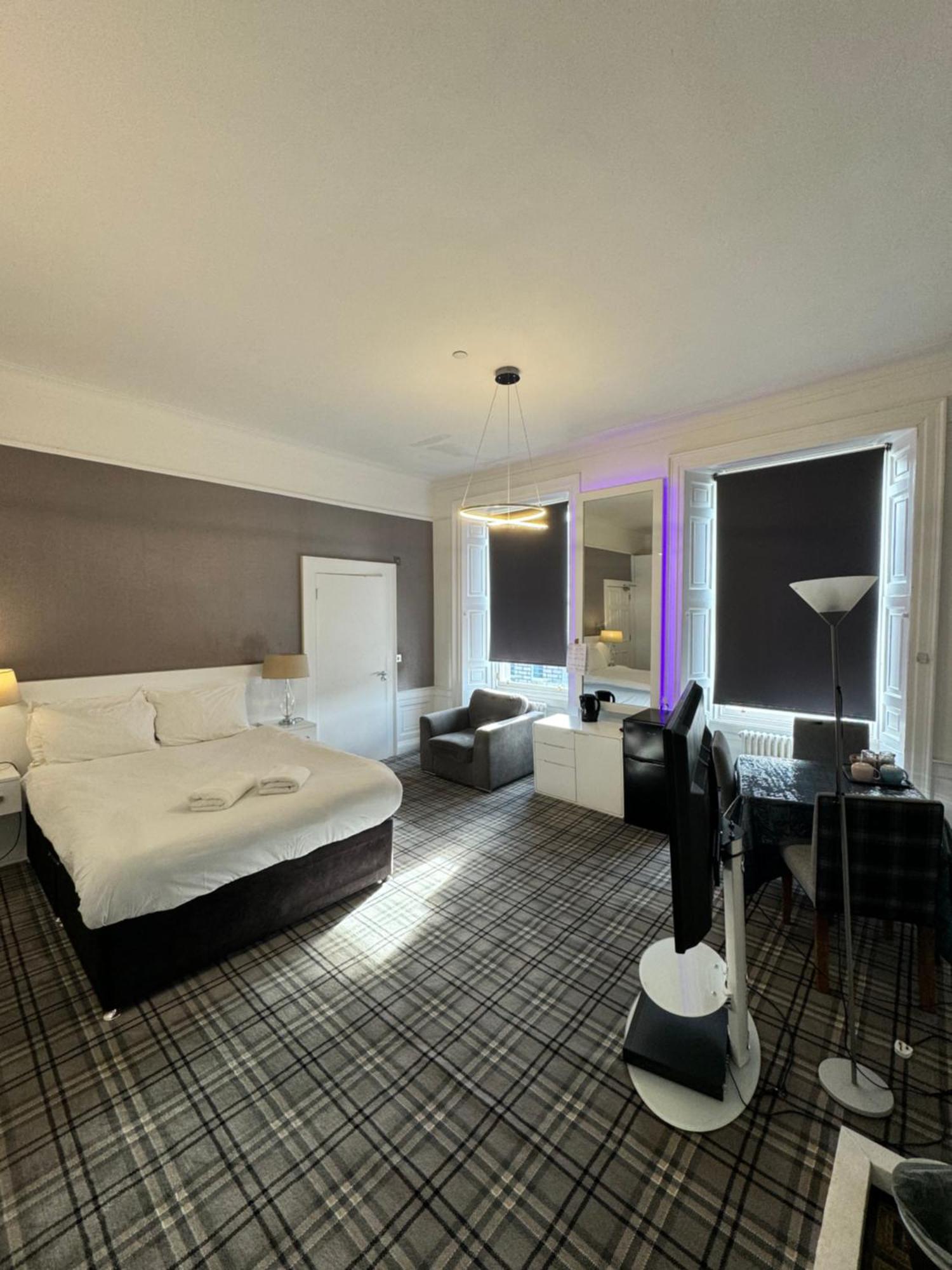 Homestay Luxury Family With Private Bathroom In The Heart Of