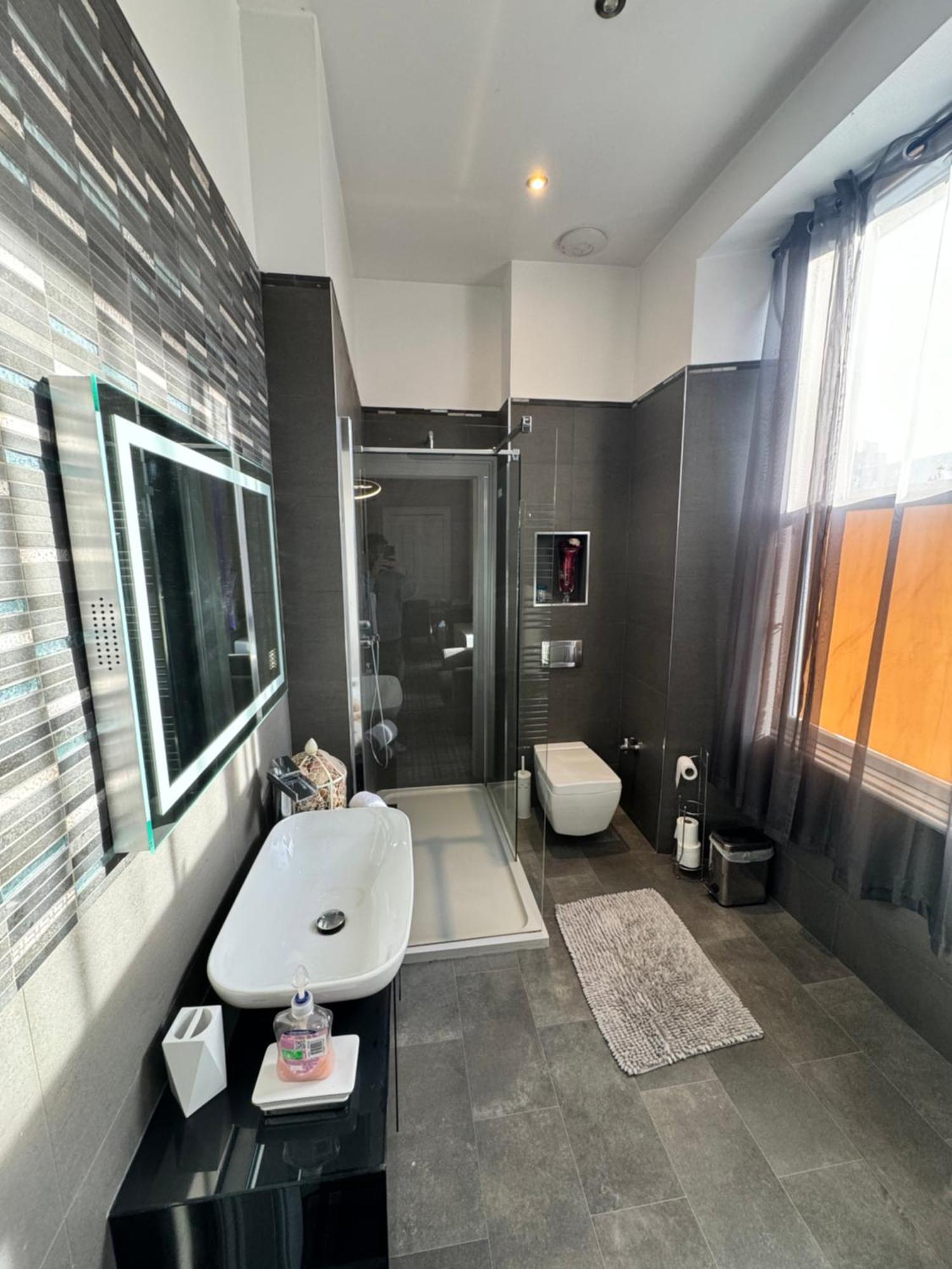 Luxury Family With Private Bathroom In The Heart Of * Edinburgh