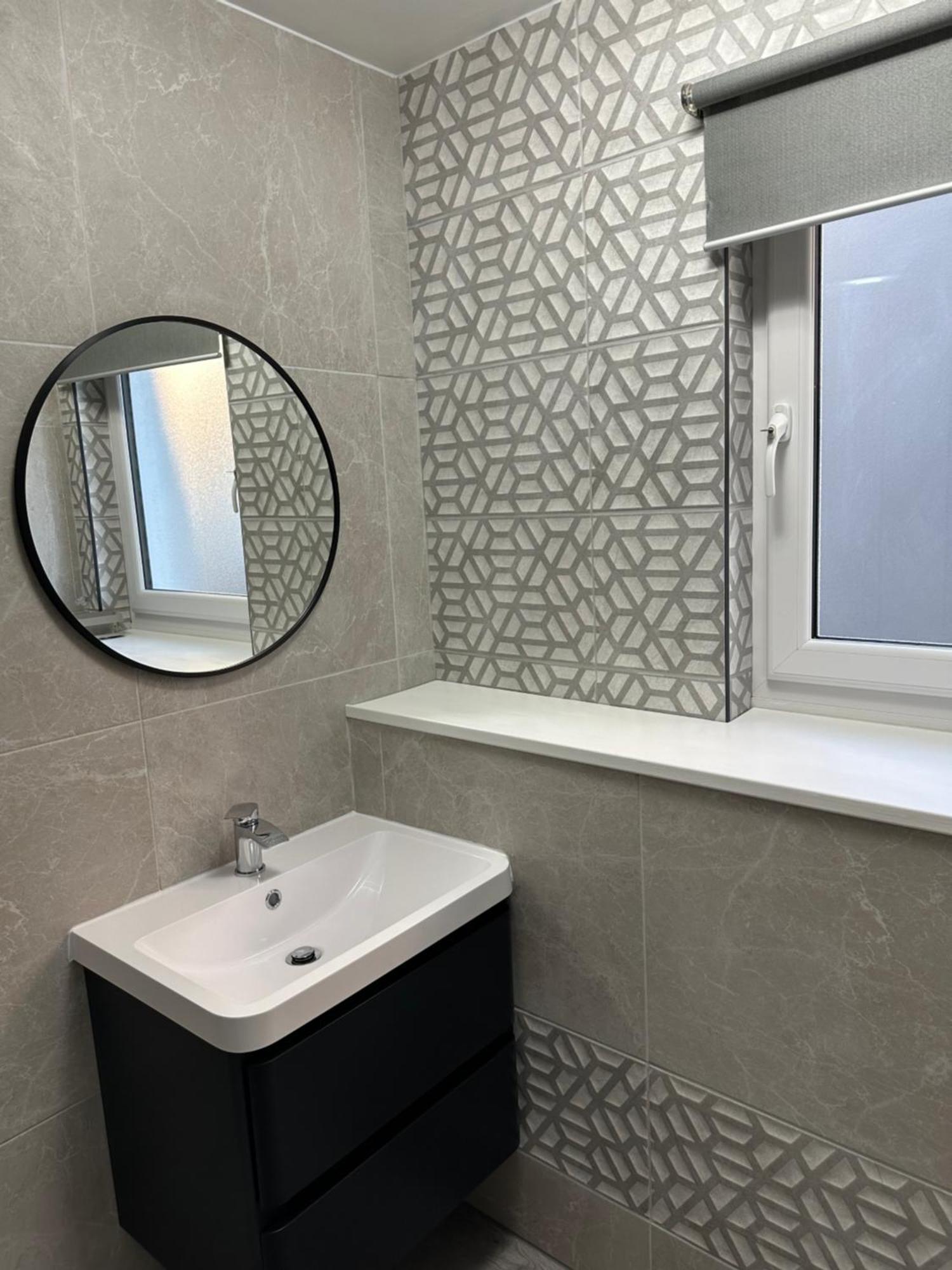 Cozy 2 Bedrooms With Private Parking Space And Garden