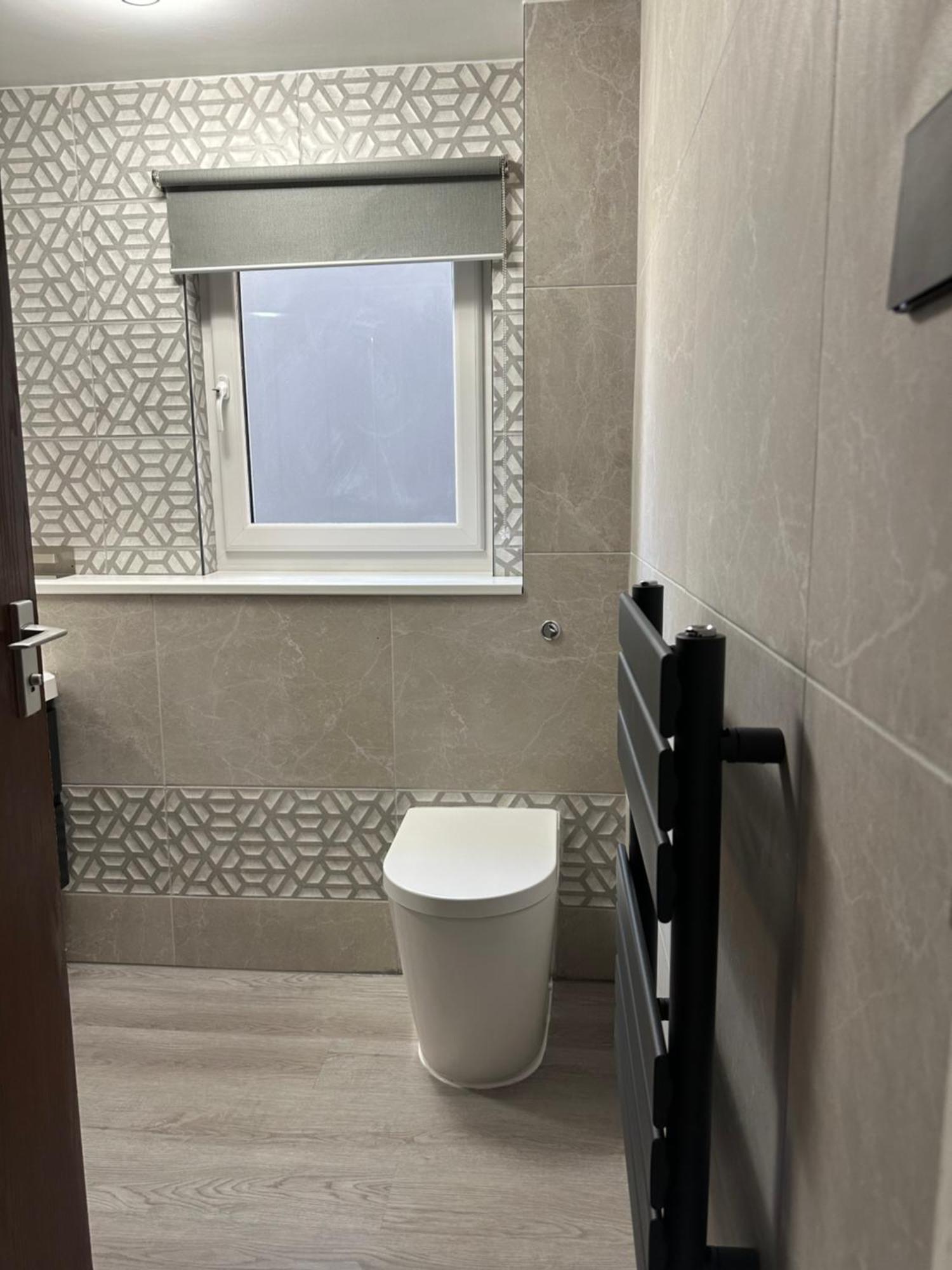 Cozy 2 Bedrooms With Private Parking Space And Garden EDI