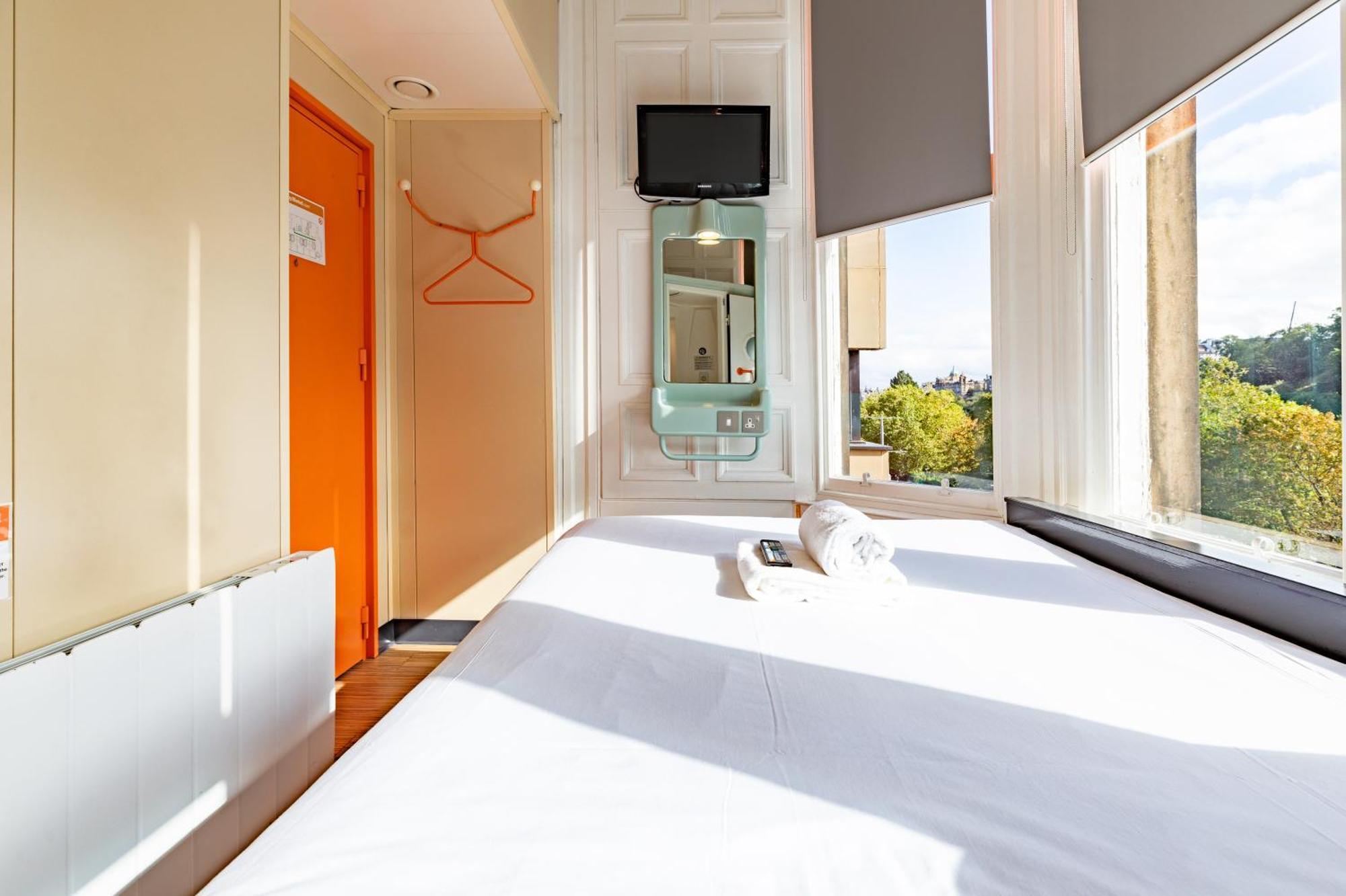 Easyhotel 2* Edinburgh