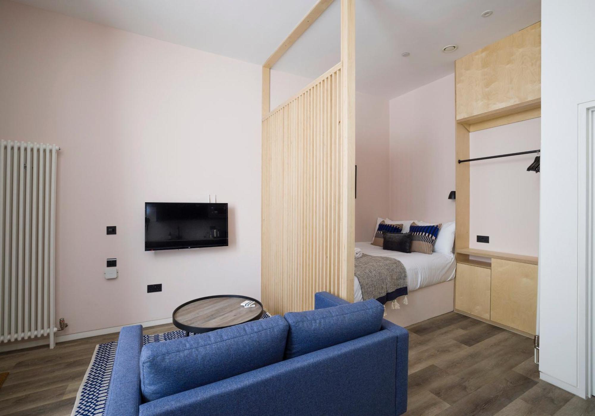 Charming Near Holyrood Park & Calton Hill