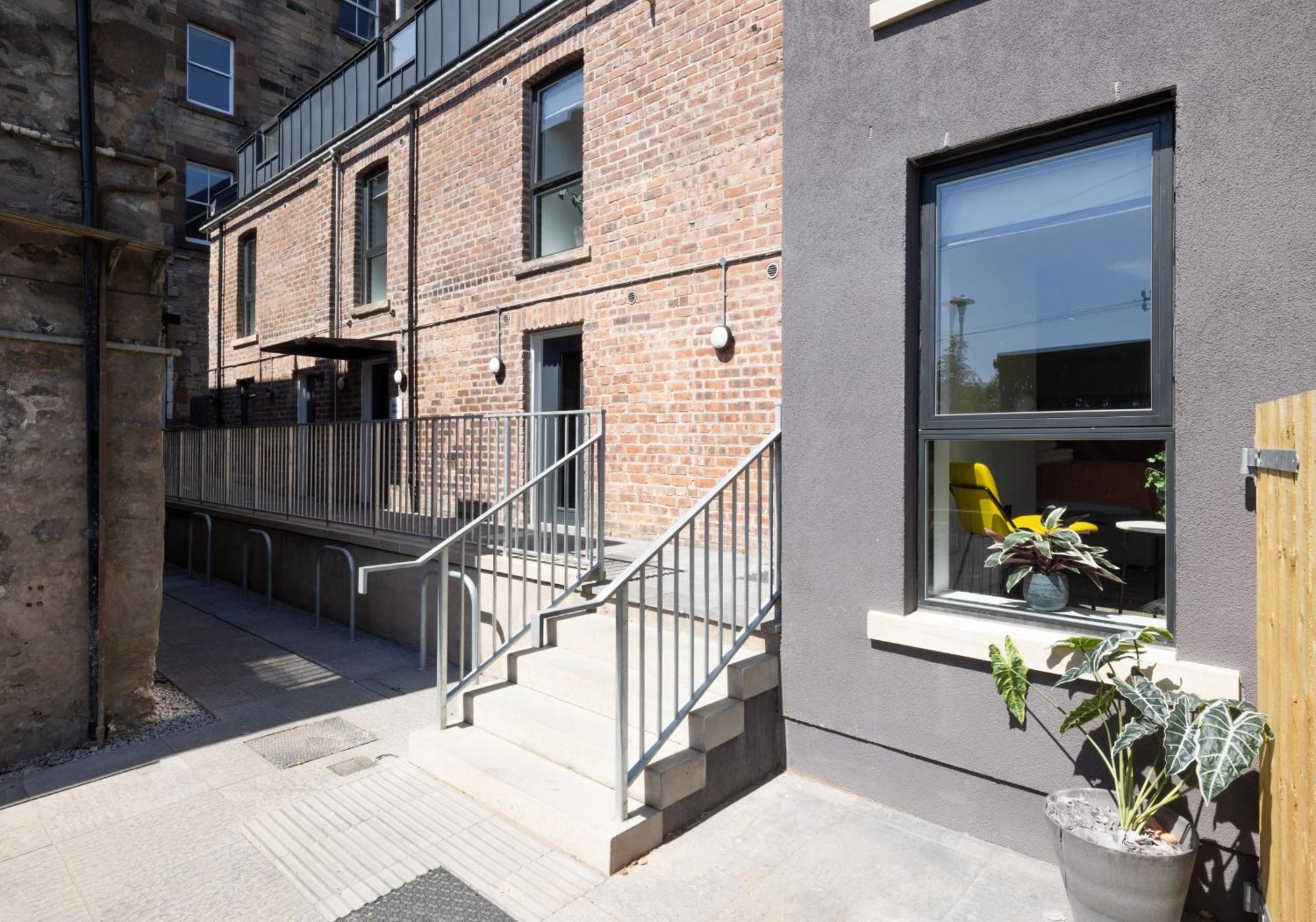 Charming Near Holyrood Park & Calton Hill