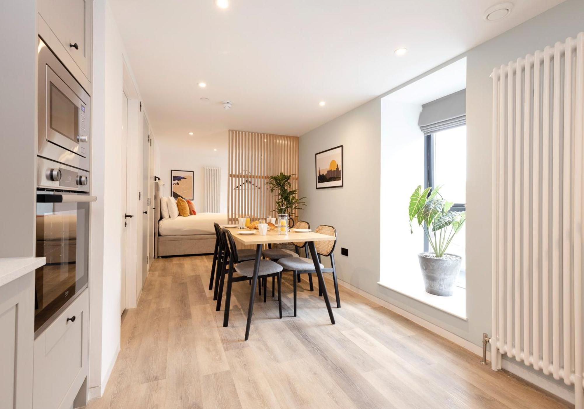 Charming Near Holyrood Park & Calton Hill Appartement EDI