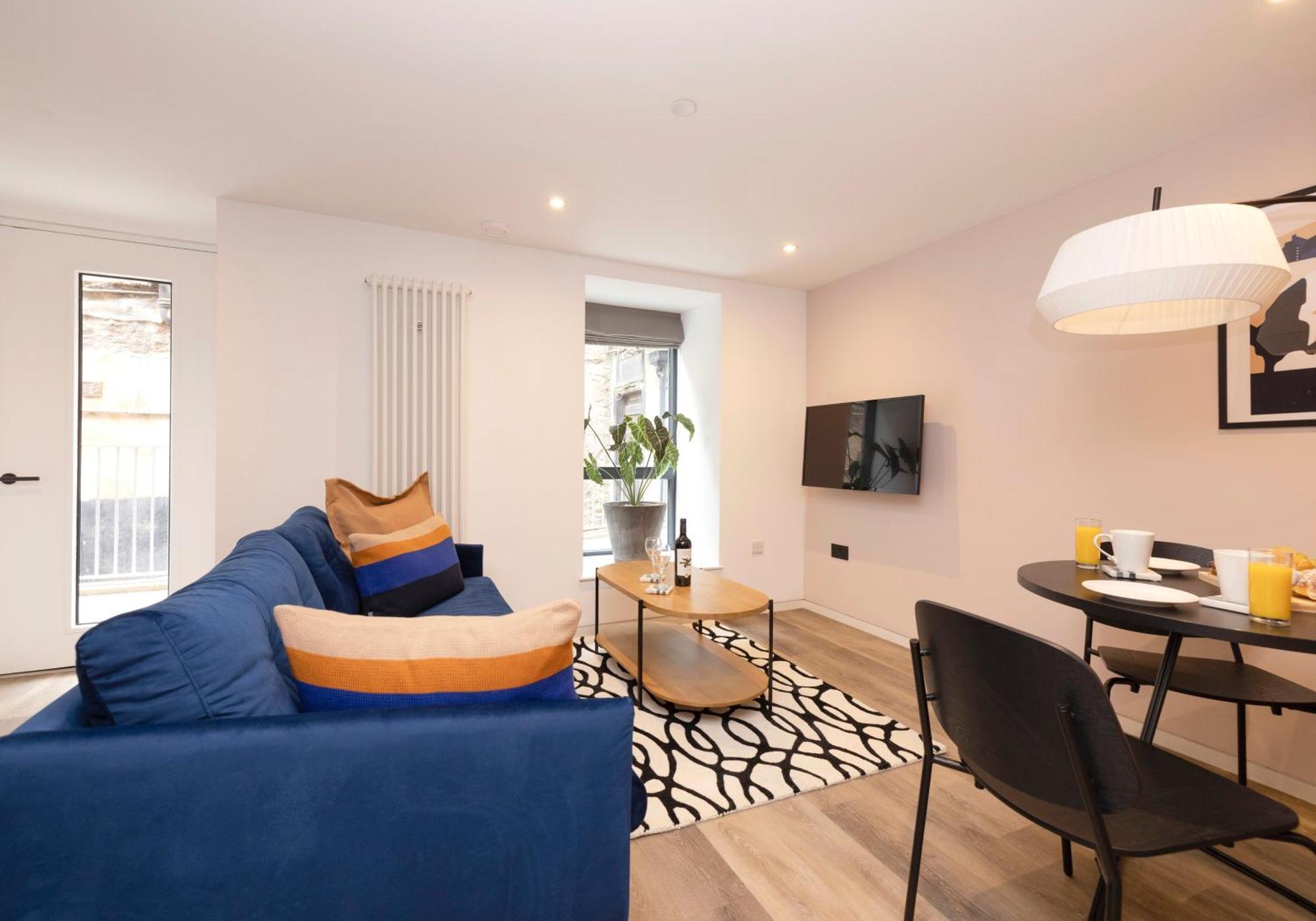 Charming Near Holyrood Park & Calton Hill
