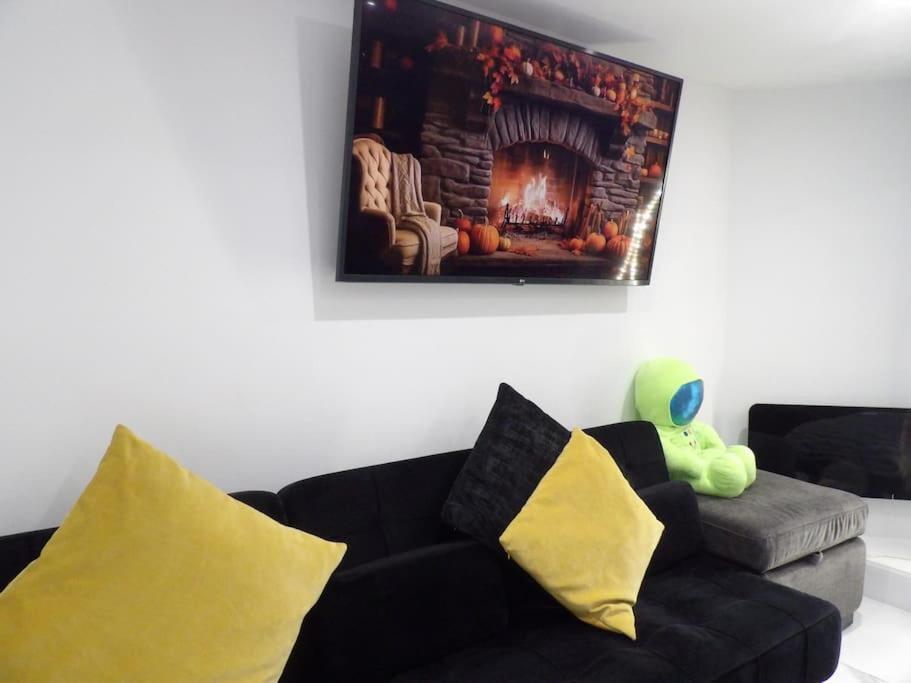 Modern 3bhk Near Zoo Appartement *
