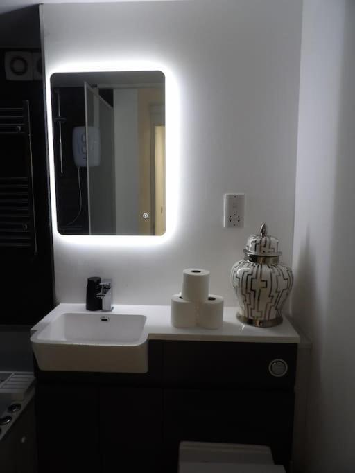 Modern 3bhk Near Zoo Appartement