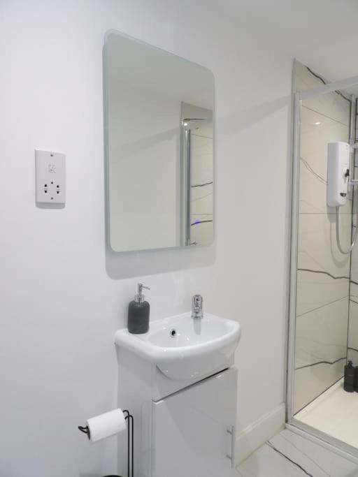 Modern 3bhk Near Zoo Édimbourg