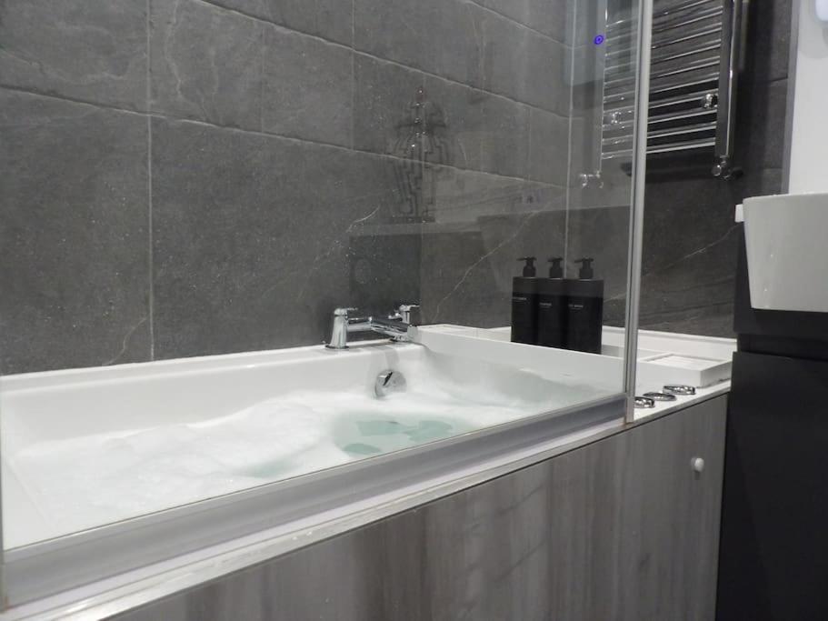 Appartement Modern 3bhk Near Zoo *