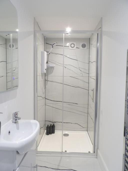 Modern 3bhk Near Zoo Édimbourg