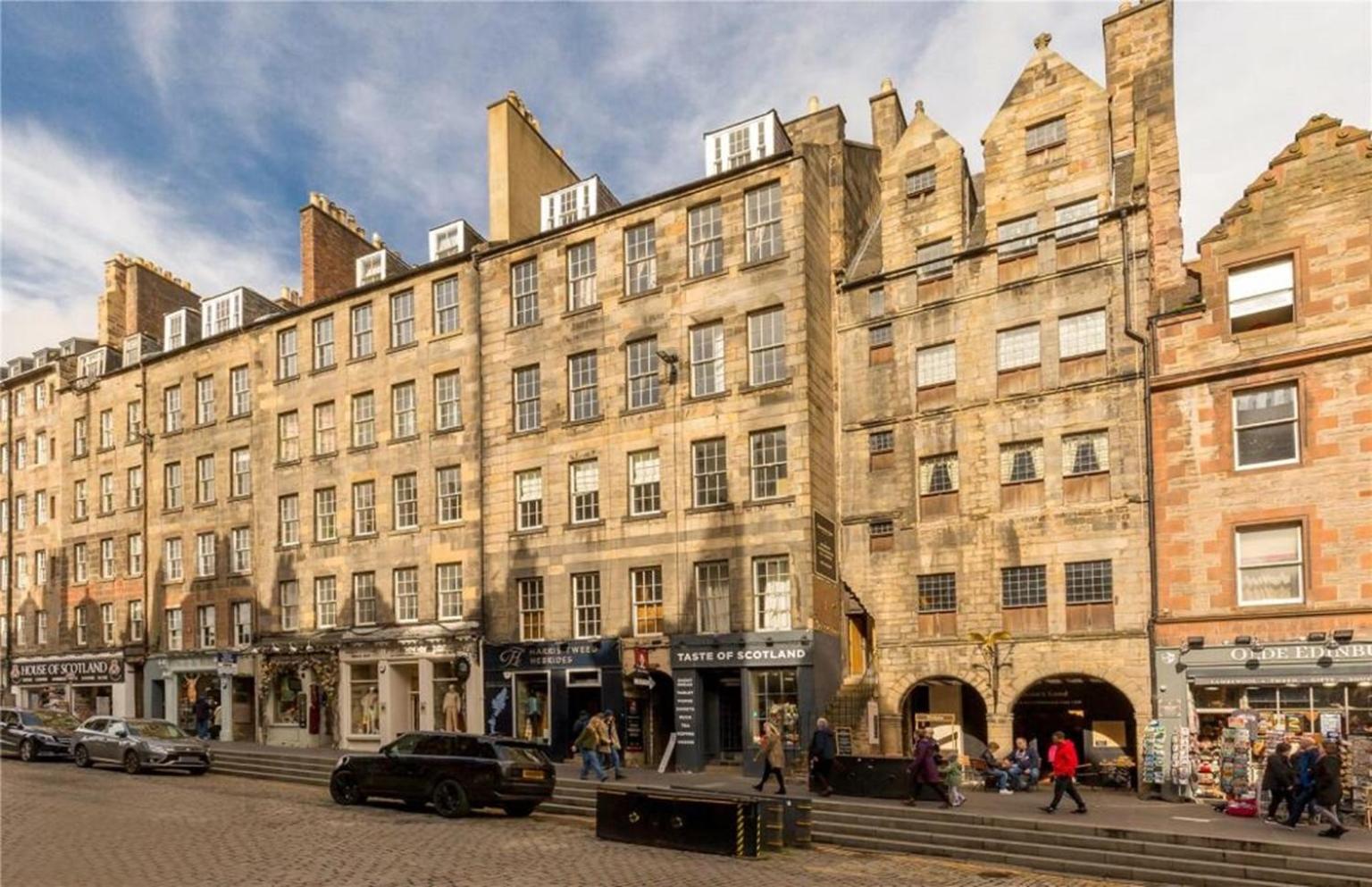Stunning 5br Royal Mile Penthouse Apartment *