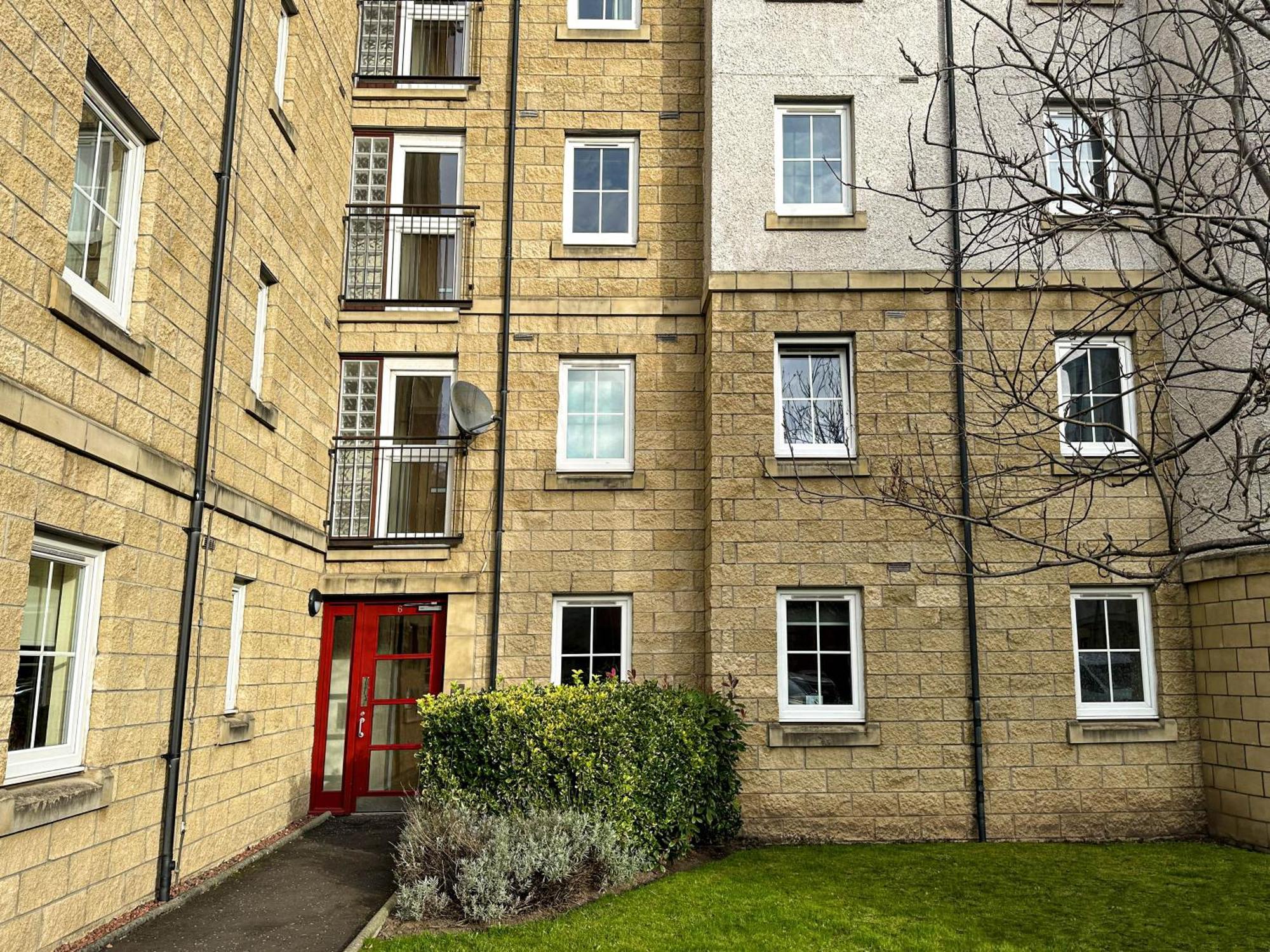 Comfy 2br Flat - Free Parking - Near Centre * Edinburgh
