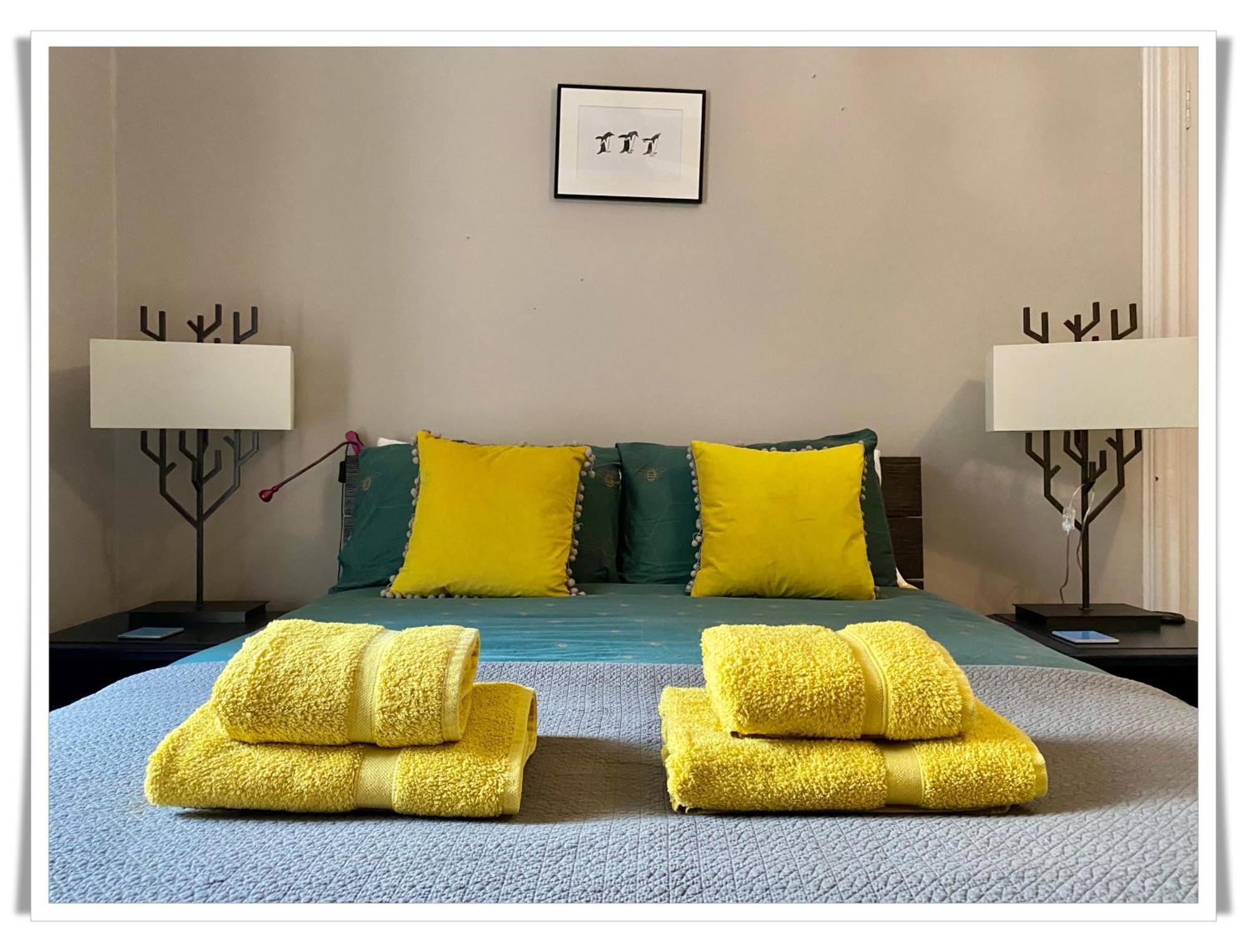 Beautifully Decorated 2bed Apt- Gem In Center Apartment *