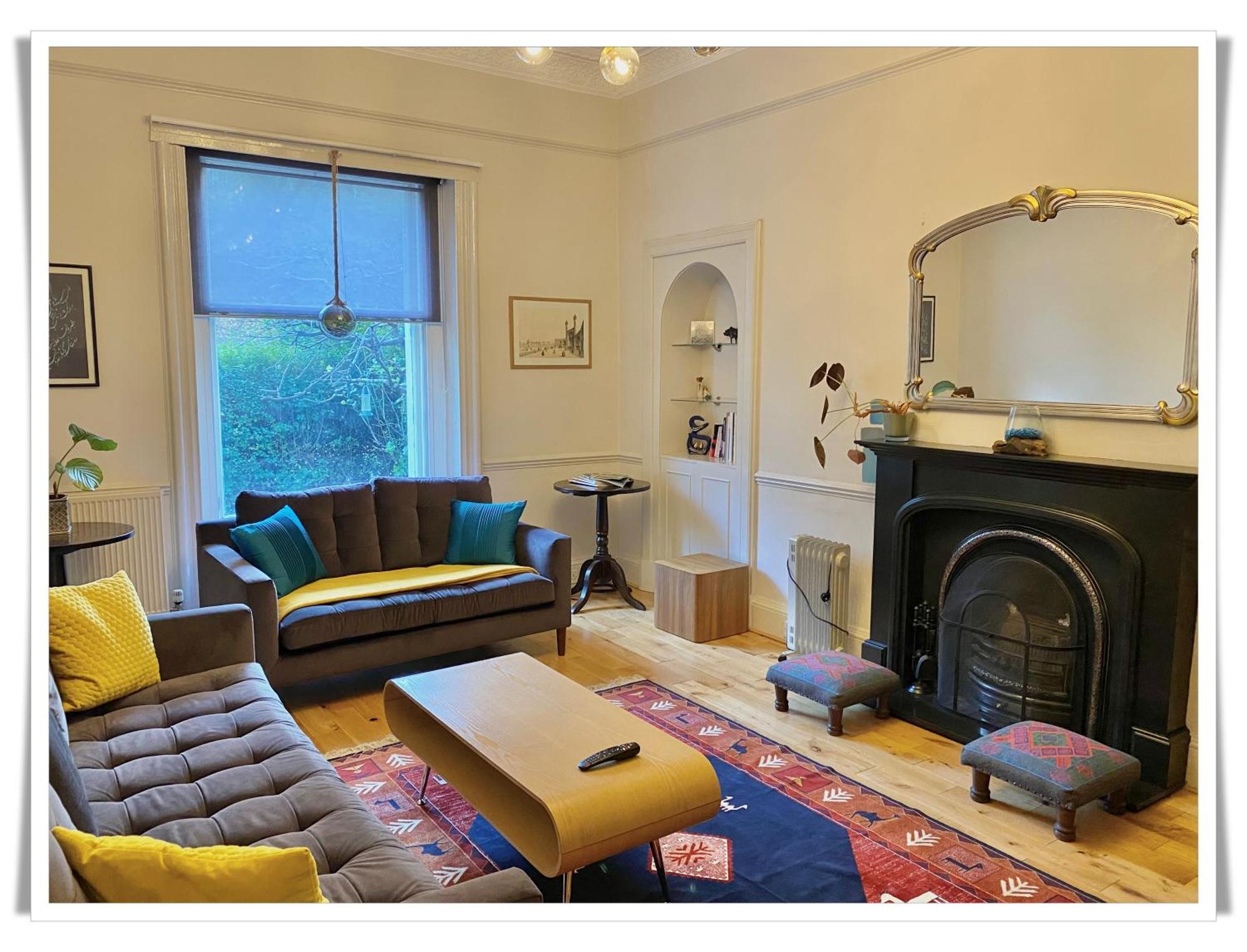Apartment Beautifully Decorated 2bed Apt- Gem In Center