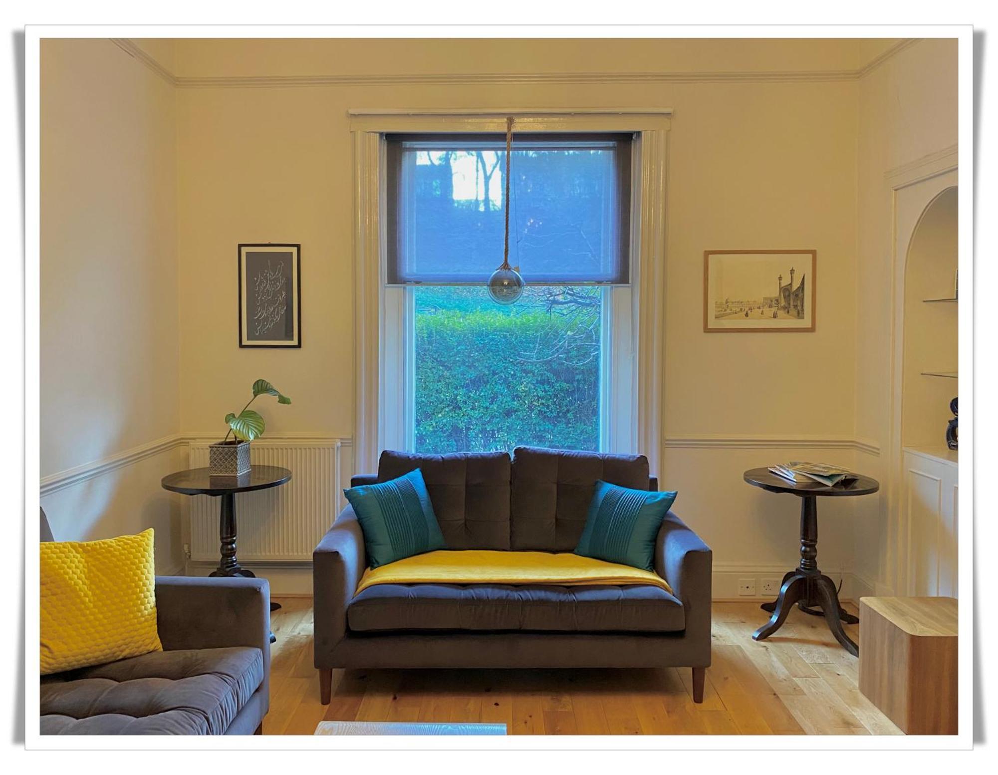 Beautifully Decorated 2bed Apt- Gem In Center