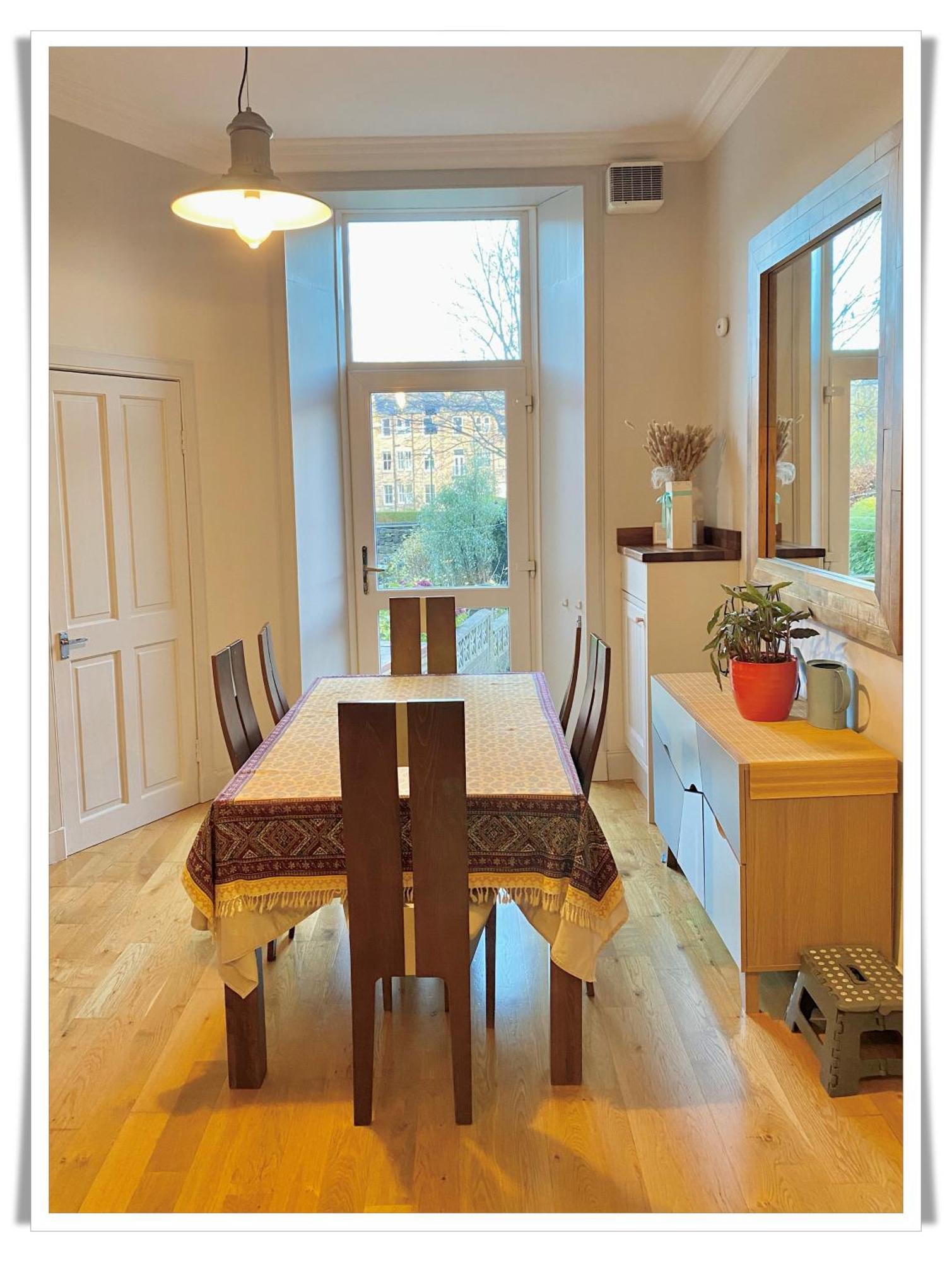 Beautifully Decorated 2bed Apt- Gem In Center