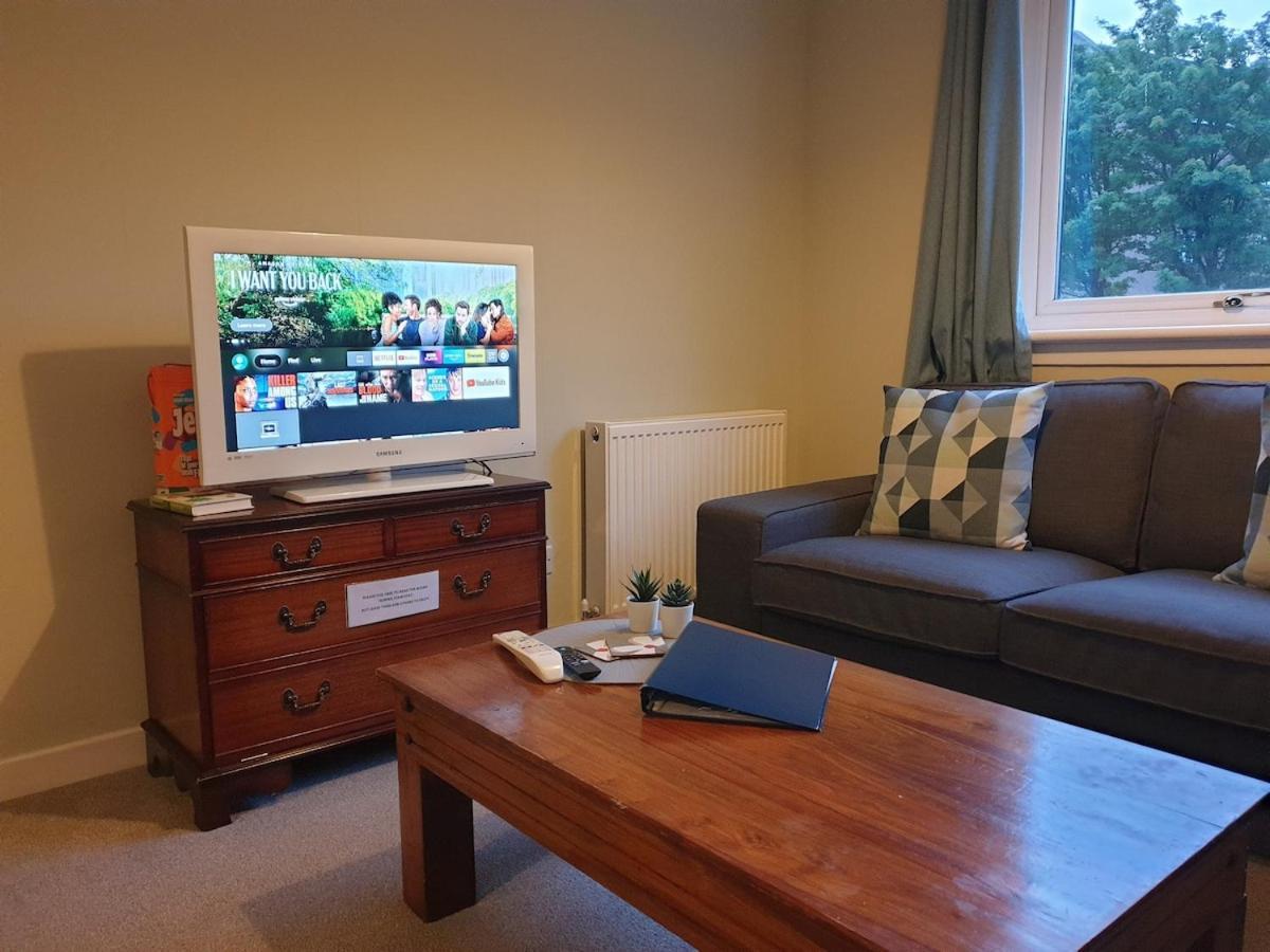 Modern Flat Near Murrayfield Stadium, Sleeps 4 Édimbourg
