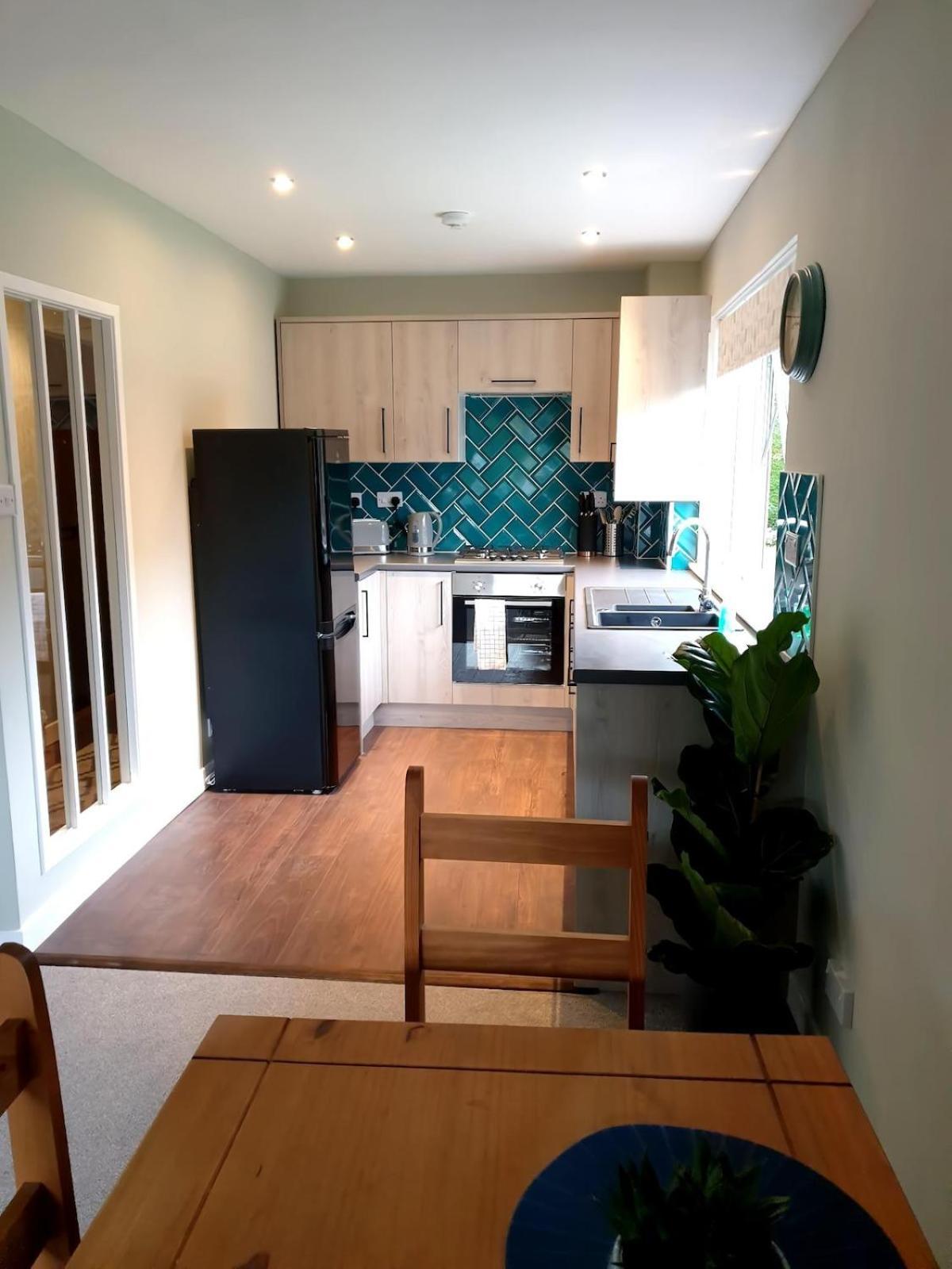 Modern Flat Near Murrayfield Stadium, Sleeps 4 Appartement Édimbourg