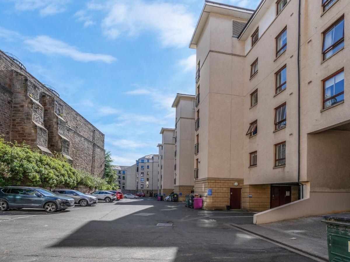 Modern 2 Bedroom In Centre Appartement *