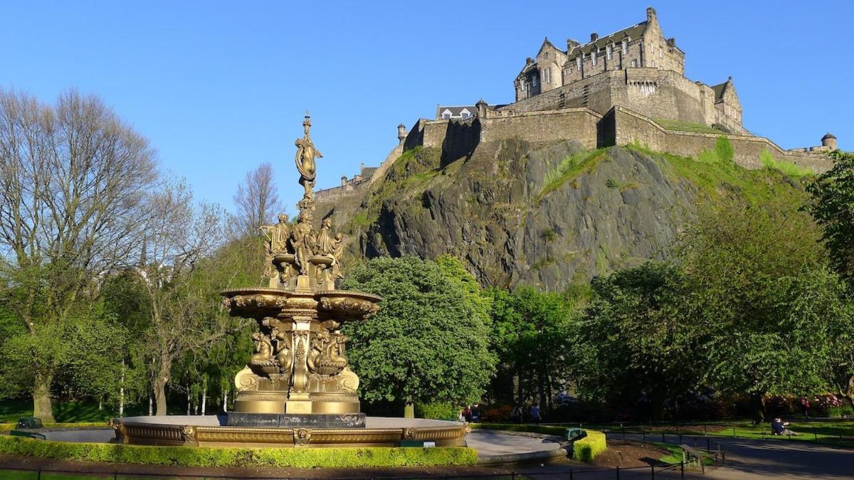 Modern 2 Bedroom In Centre Appartement Edinburgh