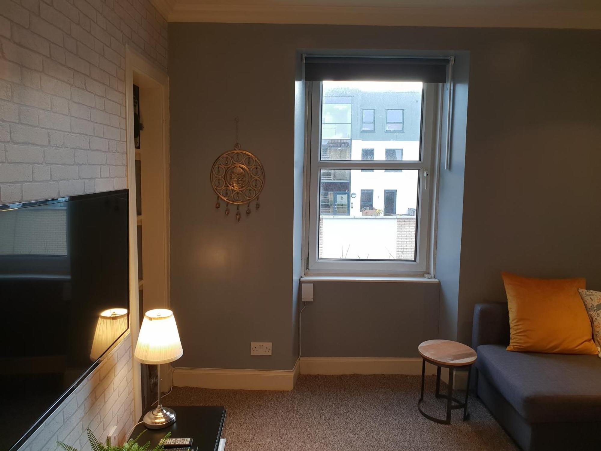 The Broughton - Modern 1 Bed Flat - Walking Distance From Centre Edinburgh