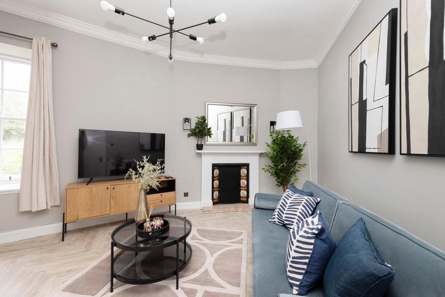 Castle View In The Heart Of Historic Old Town Apartment