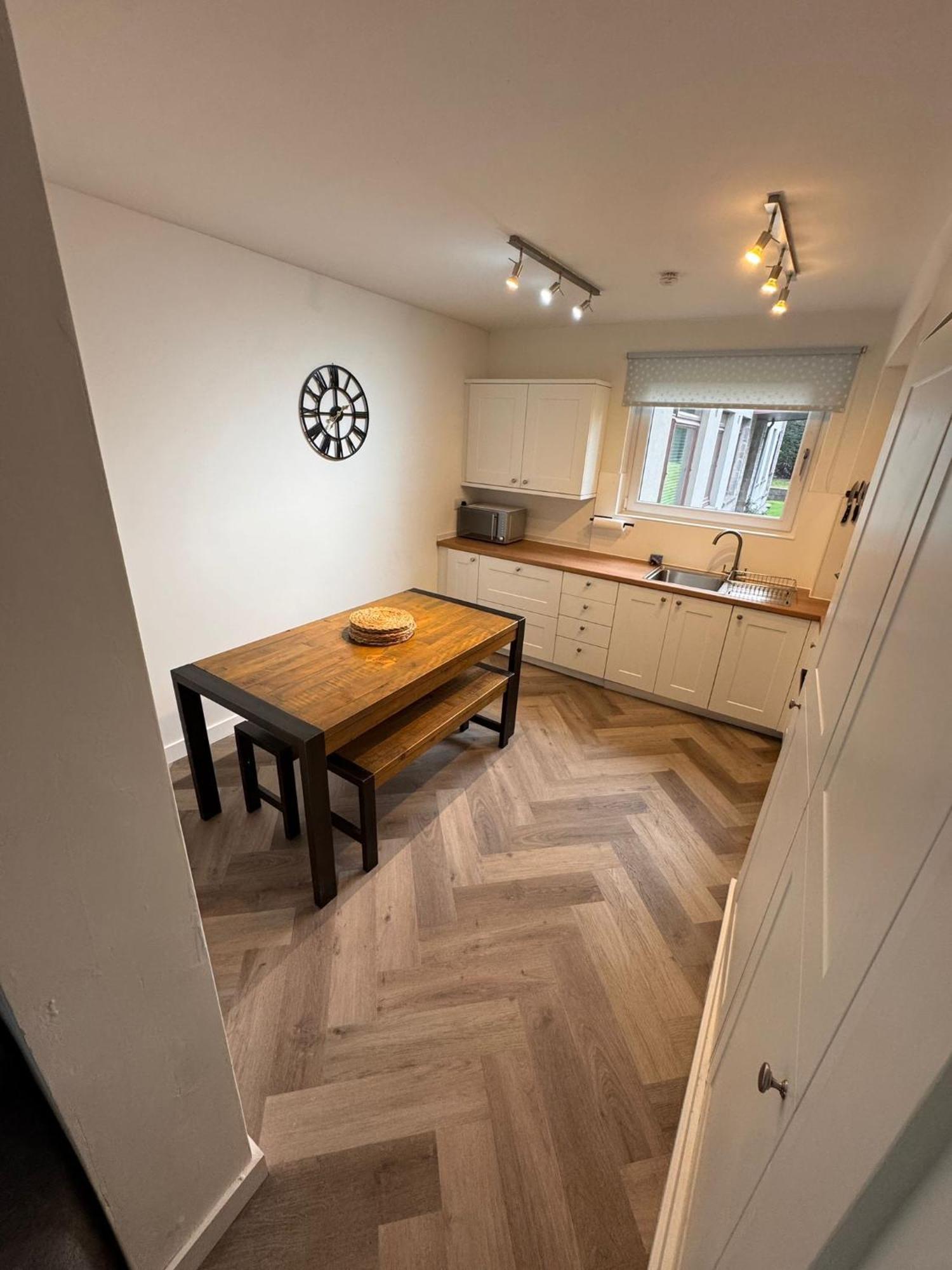 3 Bedroom Tranquil Ground Floor Flat In Merchiston * Edinburgh