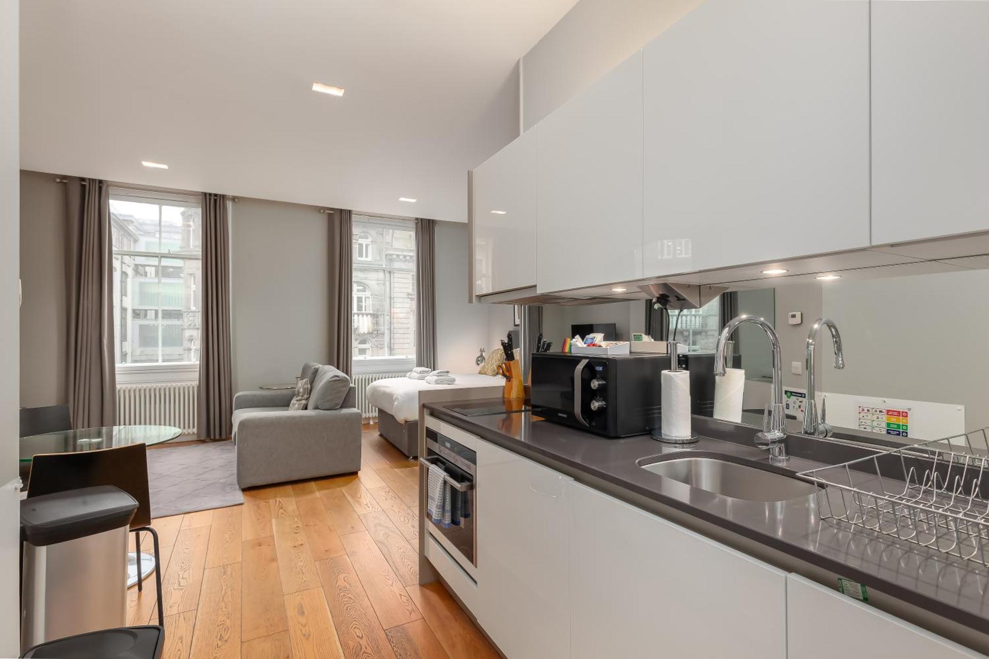 Apartment Destiny Scotland - St Andrew Square *