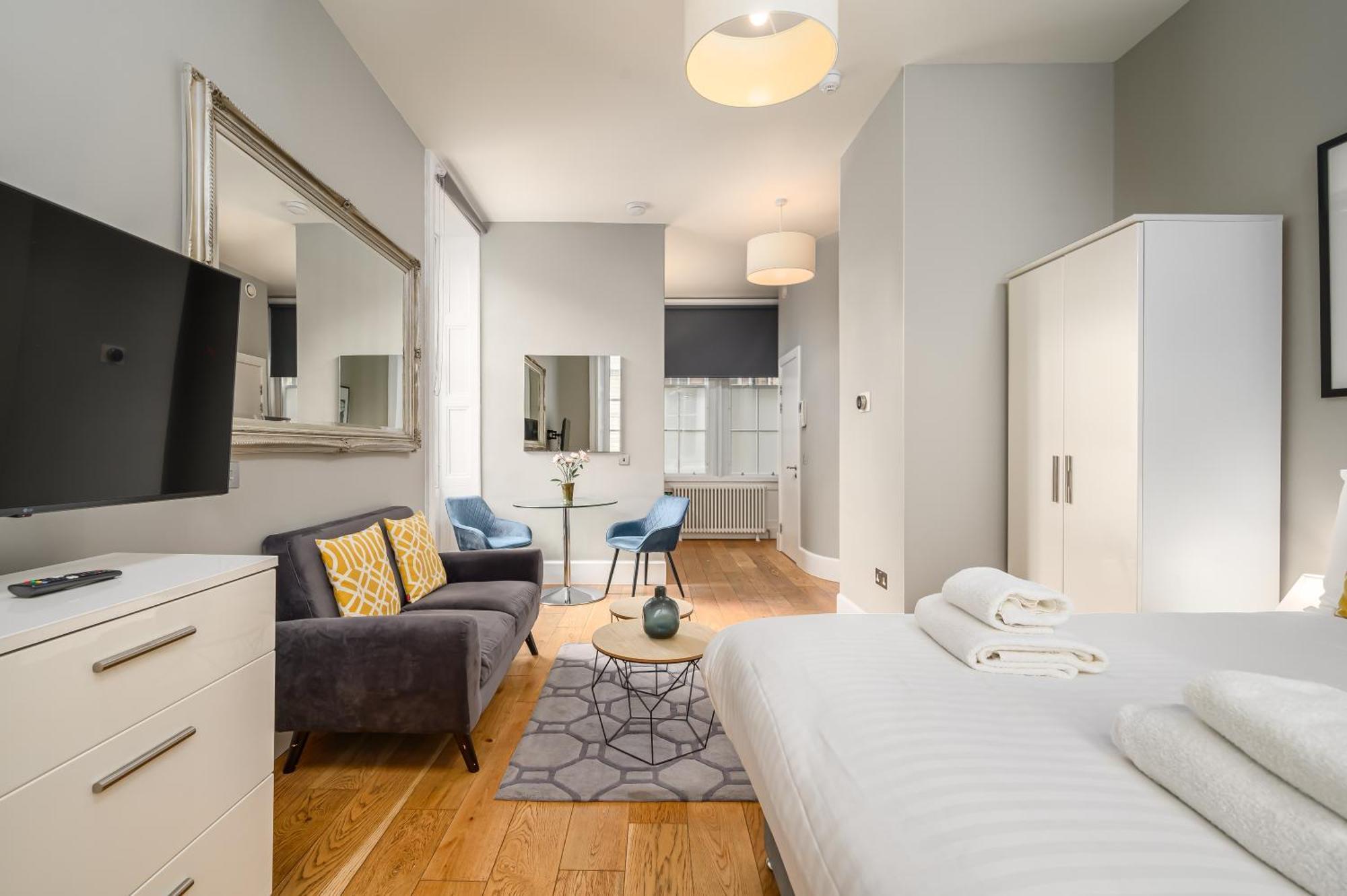 Apartment Destiny Scotland - St Andrew Square *