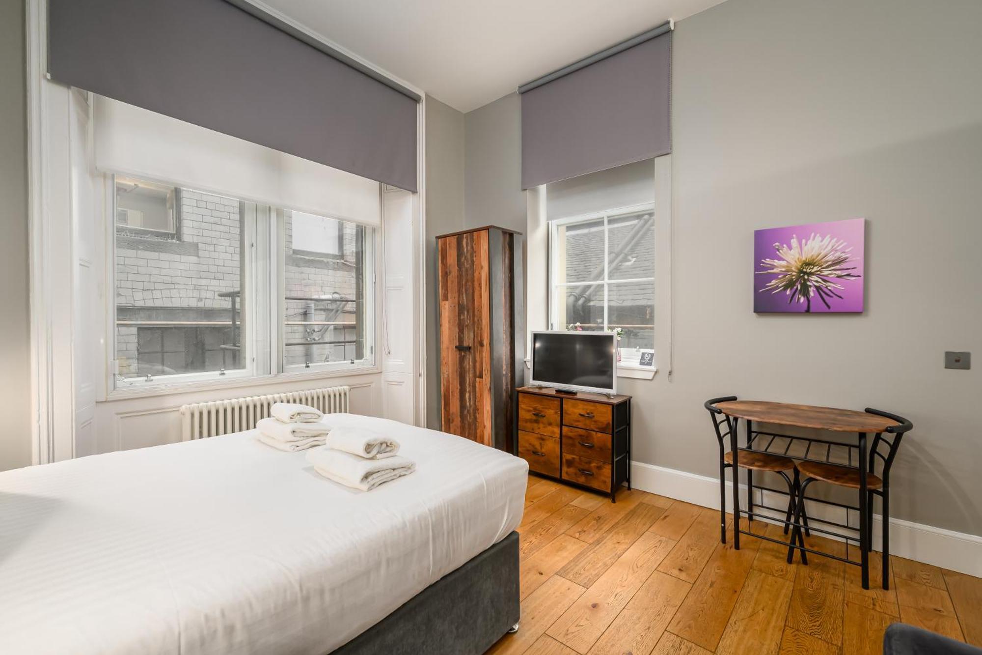 Apartment Destiny Scotland - St Andrew Square Edinburgh