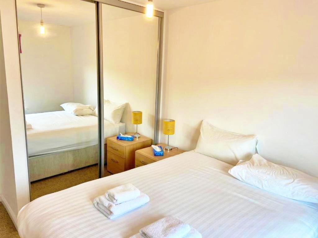 Vakantiehuis 3 Bed House With Parking Near Airport EDI