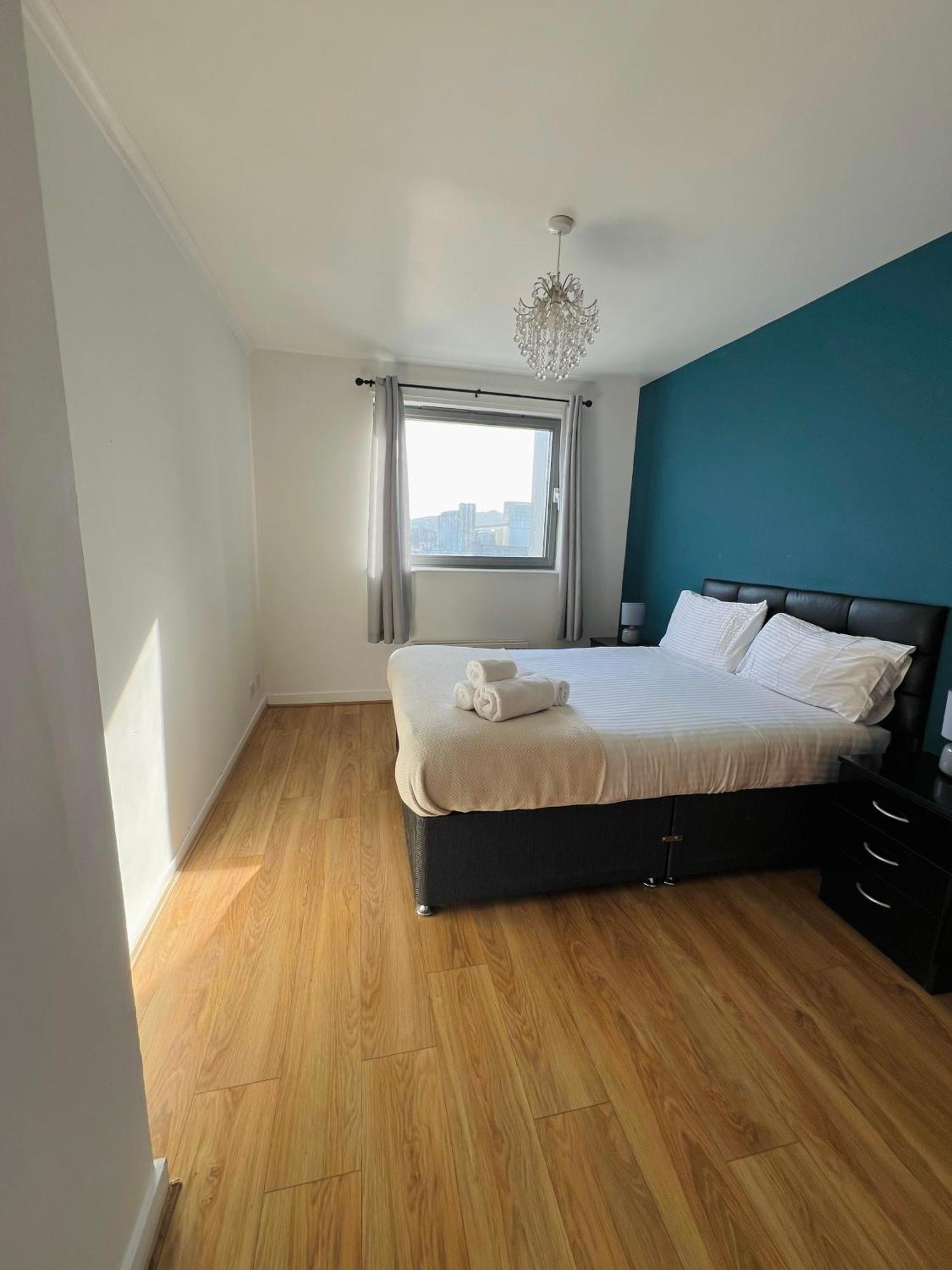 Britannia Apartment *