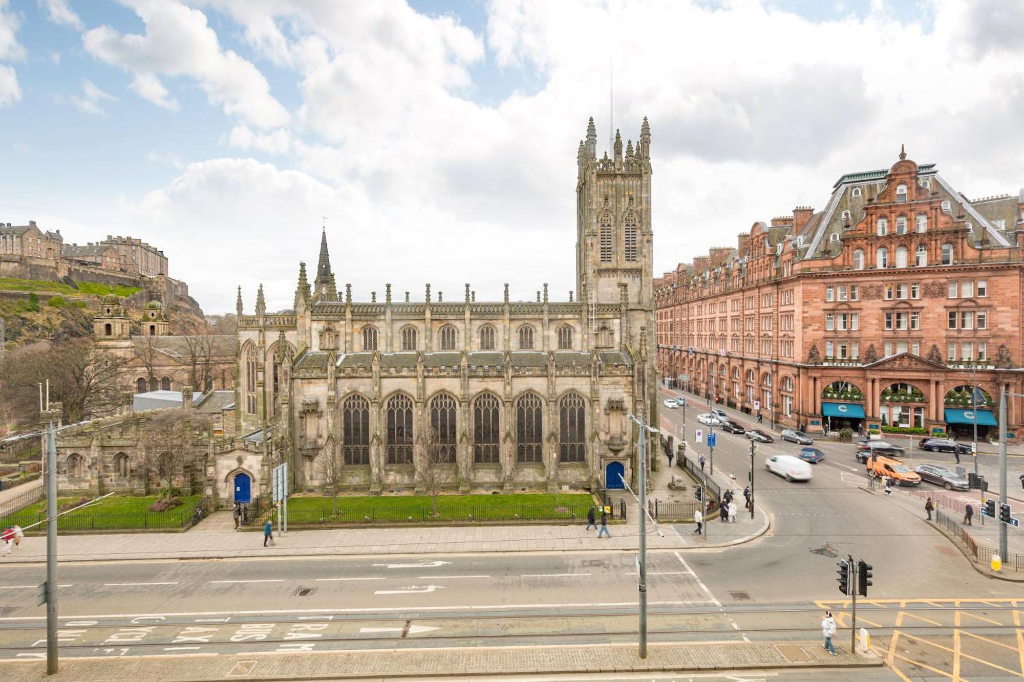 Apartment Destiny Scotland - Princes Street Edinburgh
