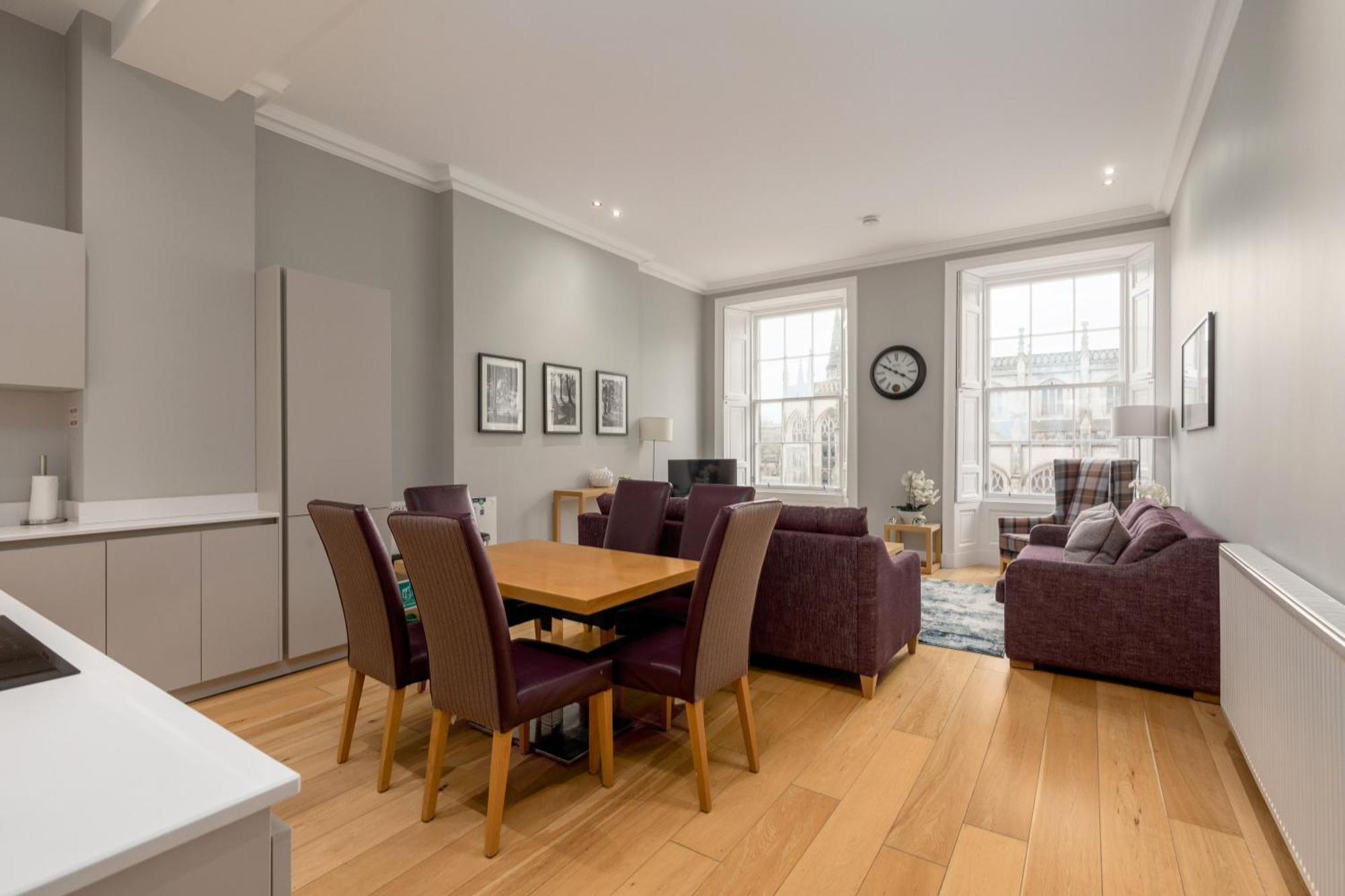 Destiny Scotland - Princes Street Apartment