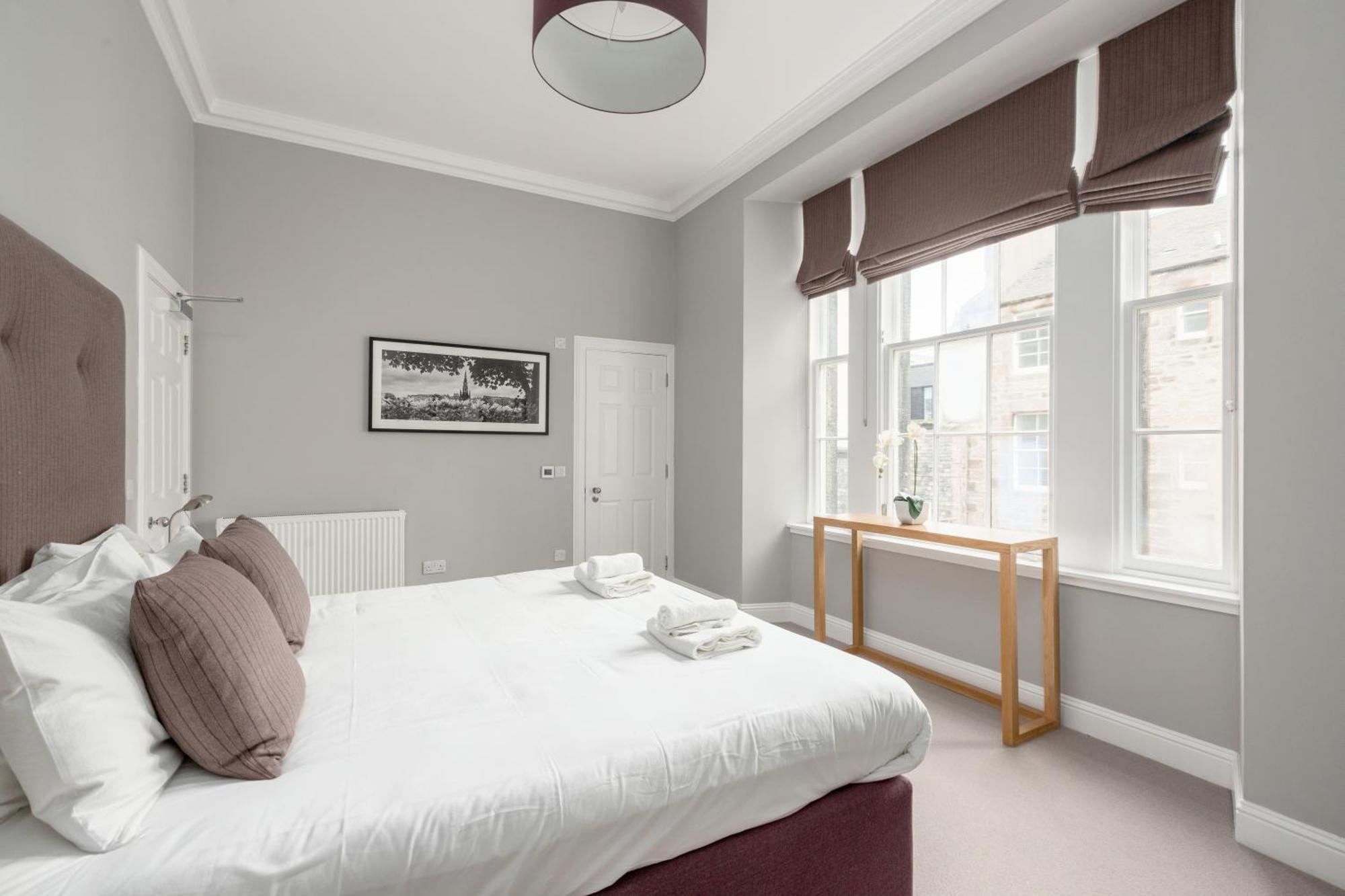 Apartment Destiny Scotland - Princes Street Edinburgh
