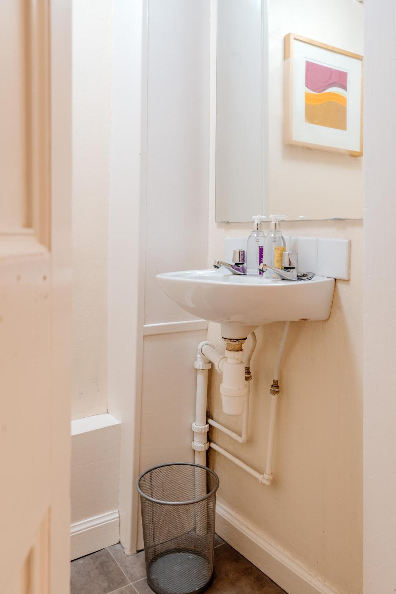 Delightful Ground Floor Newington Flat Edinburgh