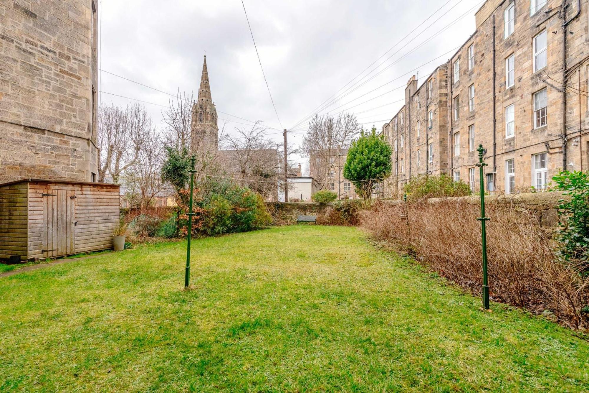 Delightful Ground Floor Newington Flat Edinburgh
