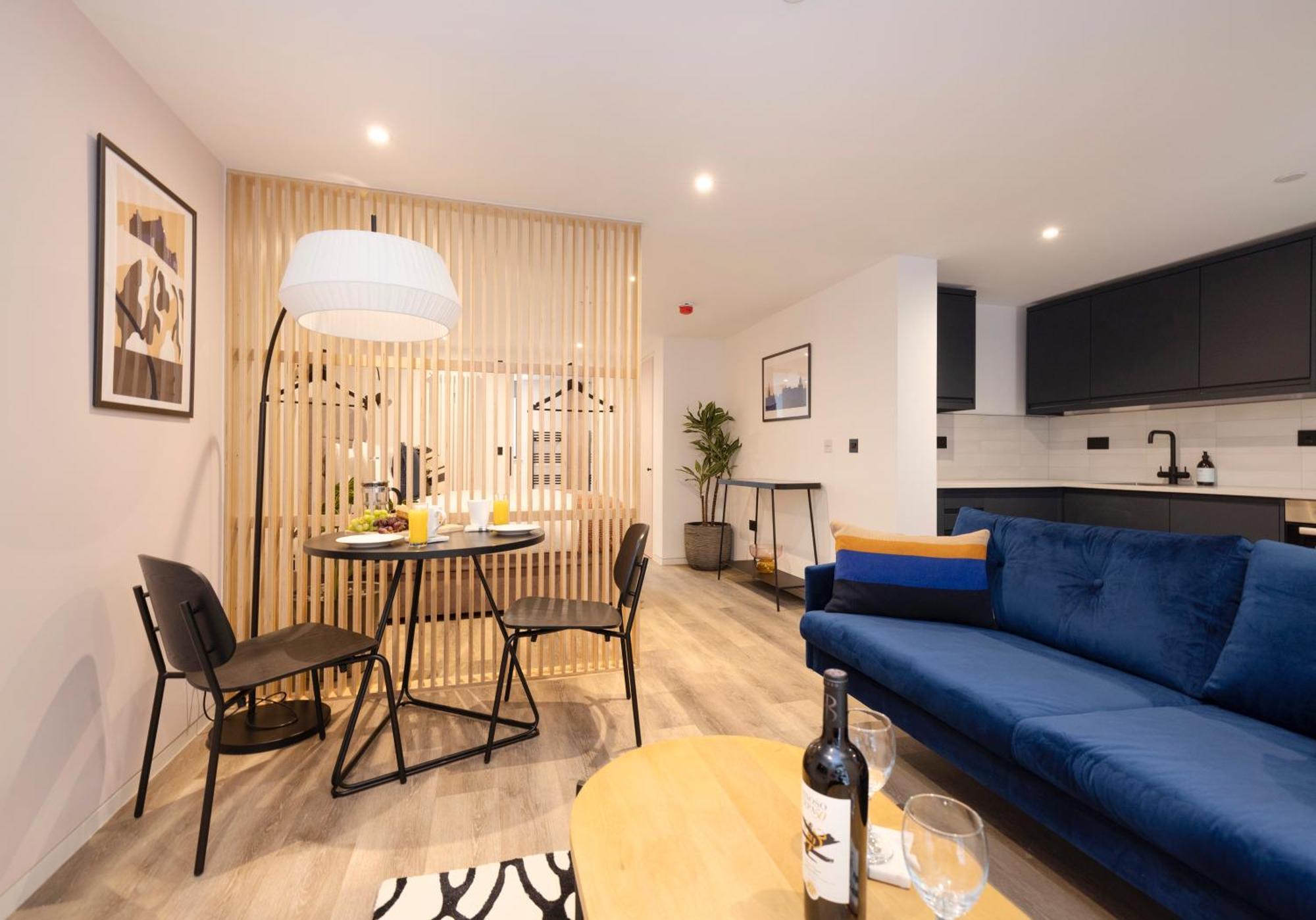 Charming Near Holyrood Park & Calton Hill Appartement EDI