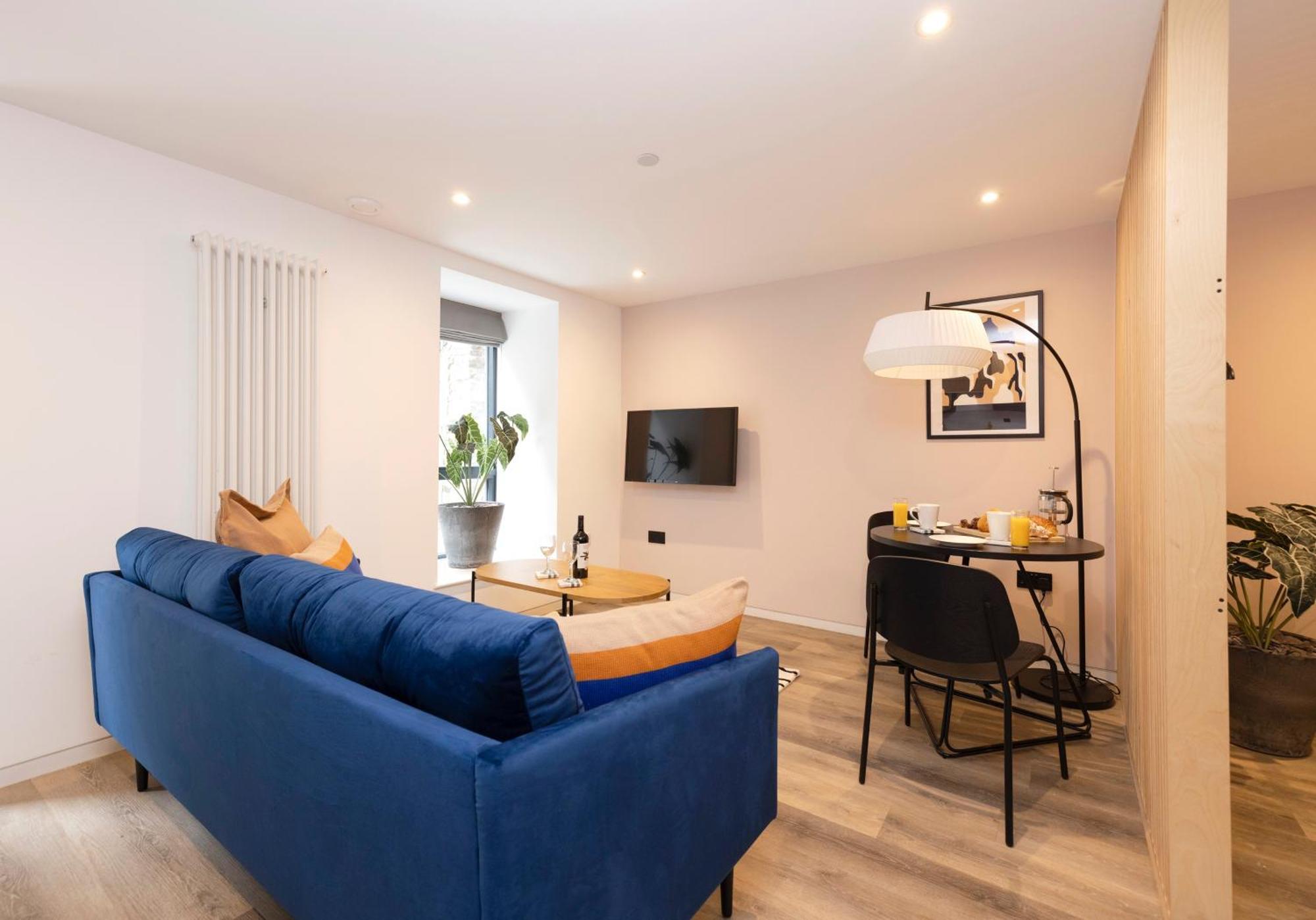 Charming Near Holyrood Park & Calton Hill *