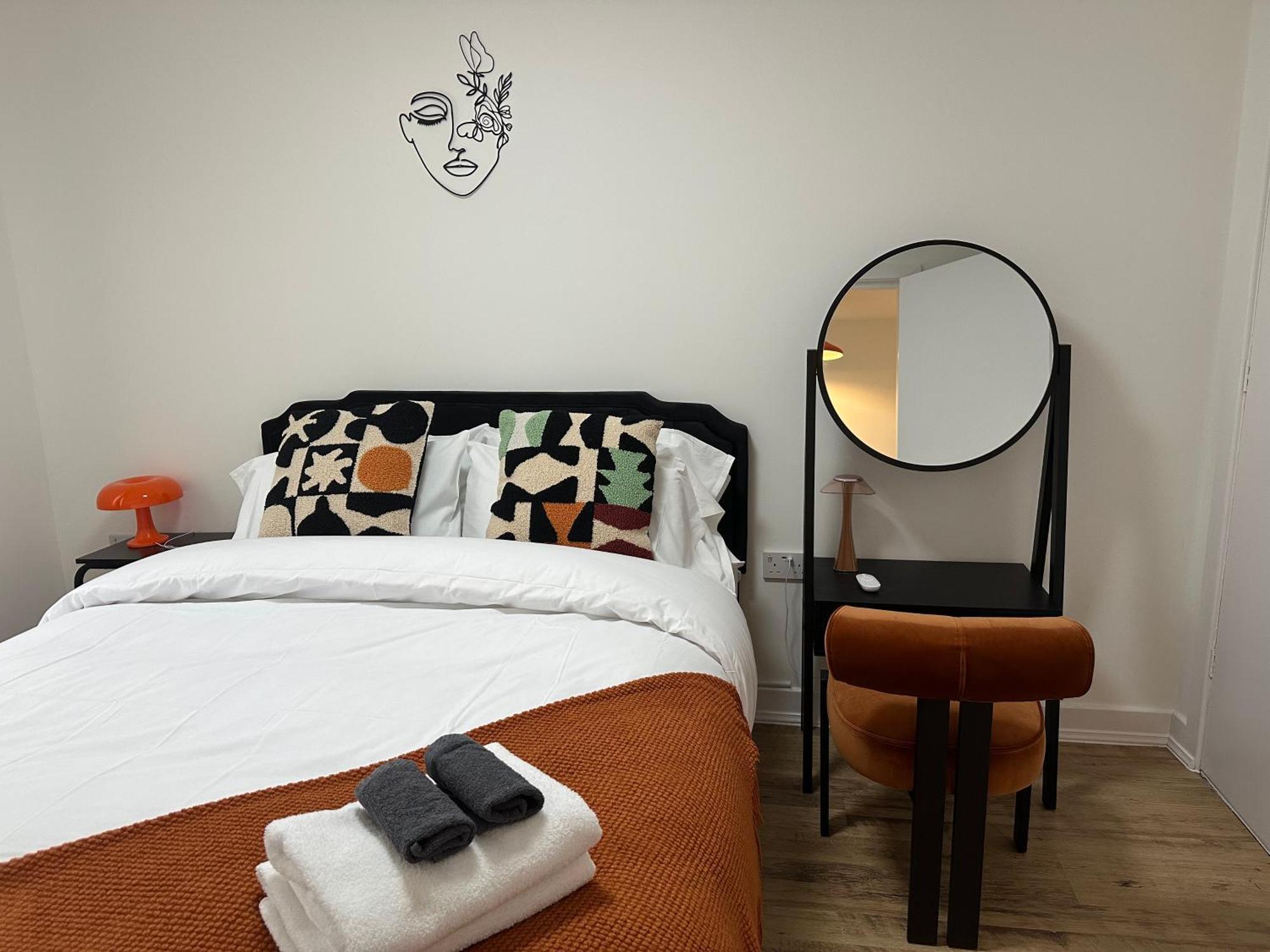 Apartment Stylish One Bedroom Edinburgh