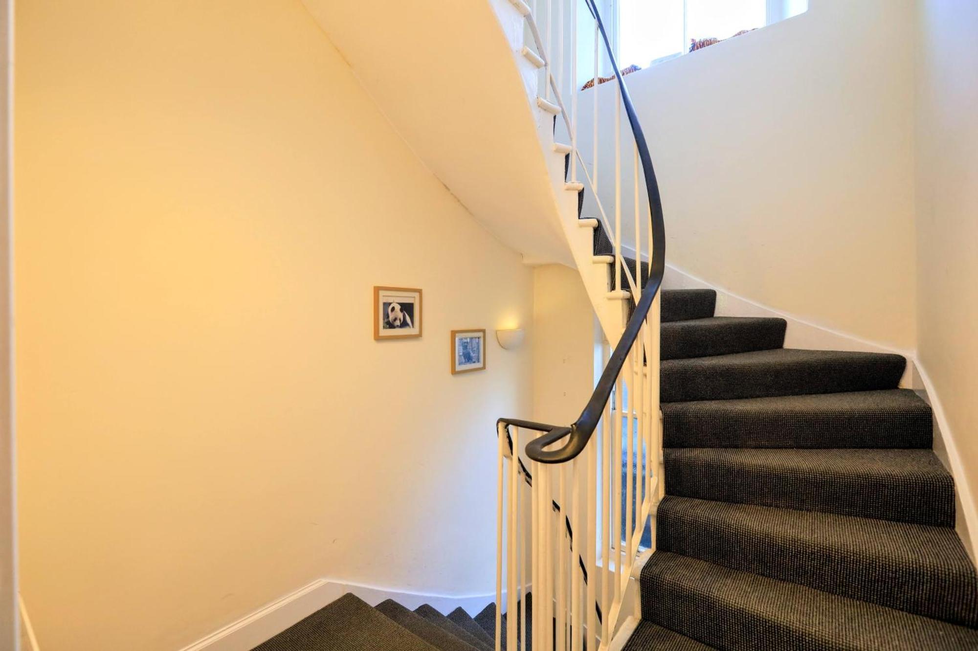Edinburgh Holiday Guest House EDI
