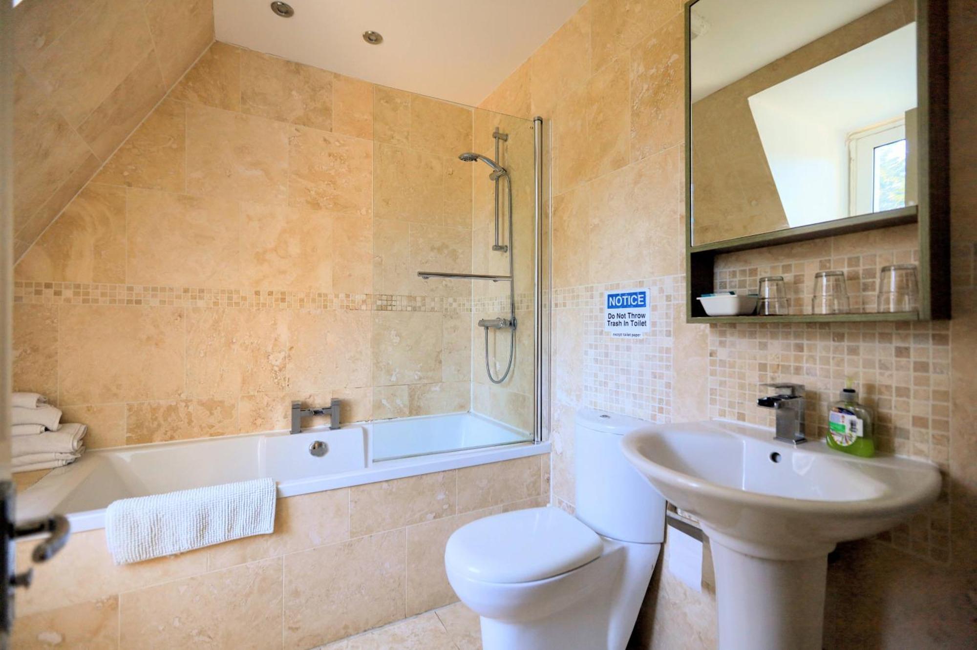 Bed & Breakfast Edinburgh Holiday Guest House 3*