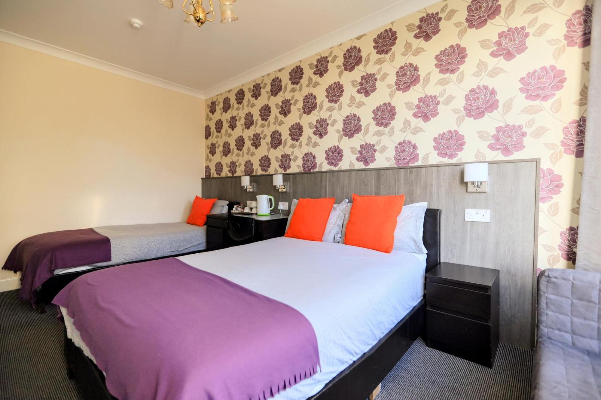 Bed & Breakfast Edinburgh Holiday Guest House 3*