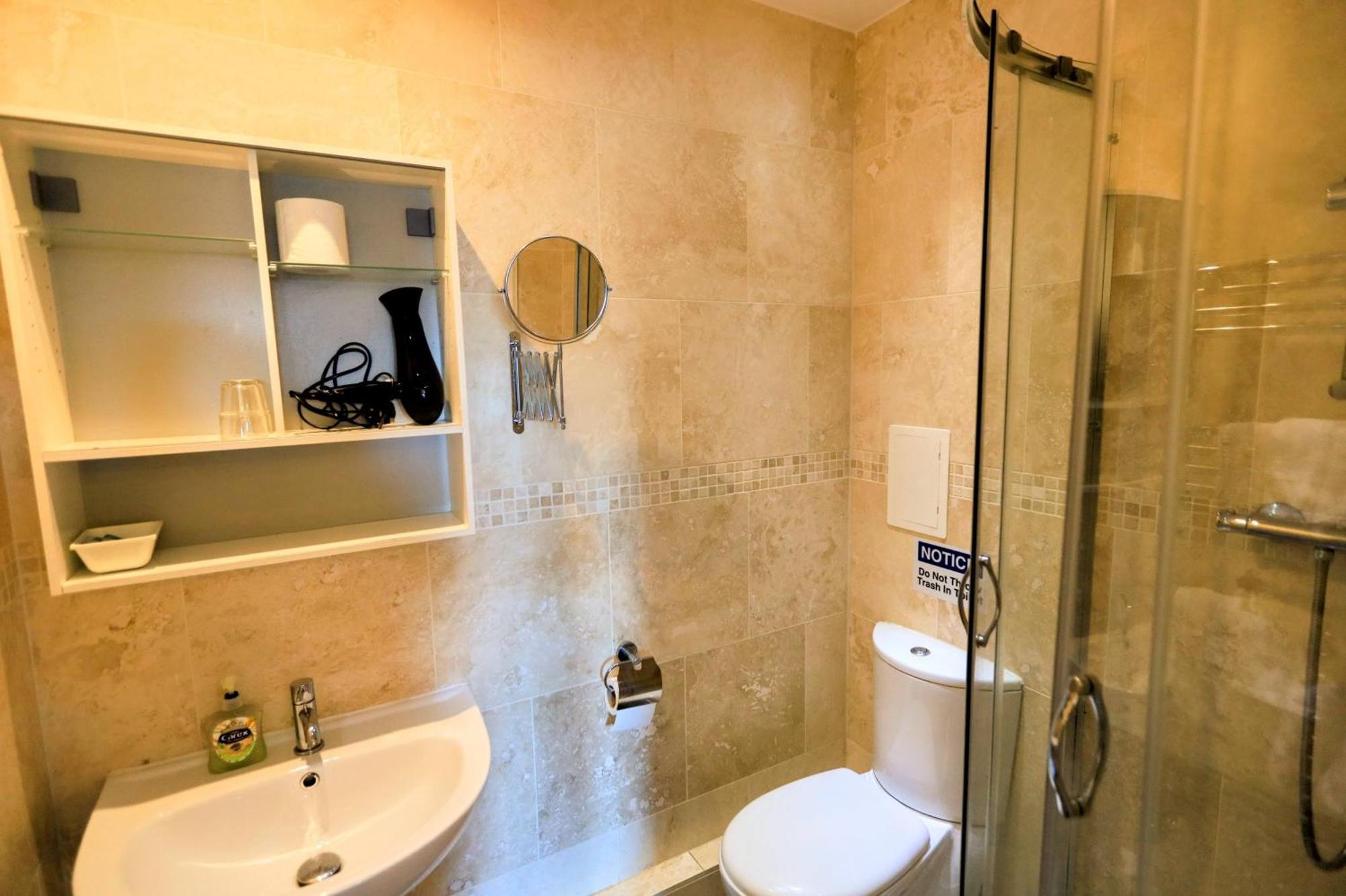Edinburgh Holiday Guest House EDI