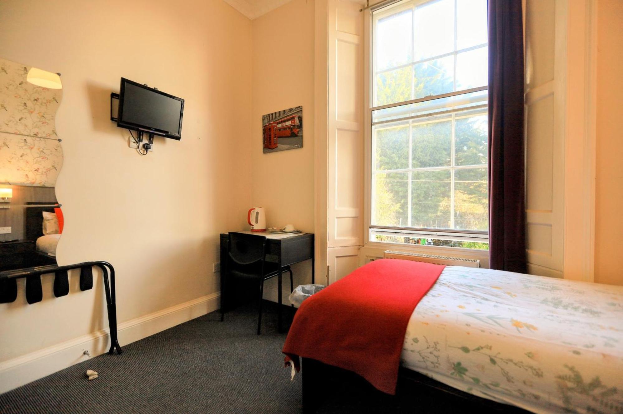 Bed & Breakfast Edinburgh Holiday Guest House