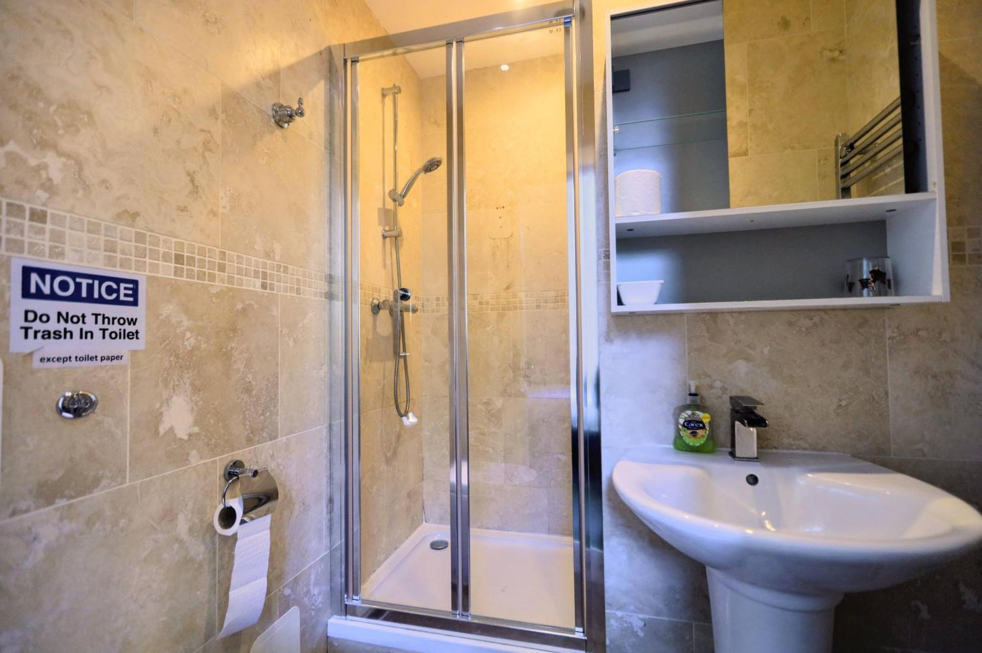 Edinburgh Holiday Guest House EDI