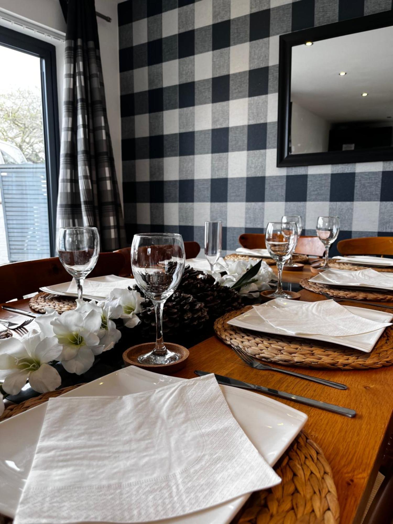 Ferienhaus Dreghorn House - 10 Beds 2,5 Ba - Private Parking - Free Wifi