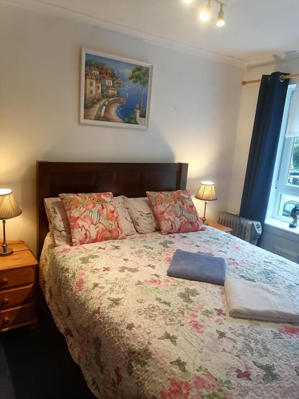 Feng Shui Flat For 4 Edinburgh