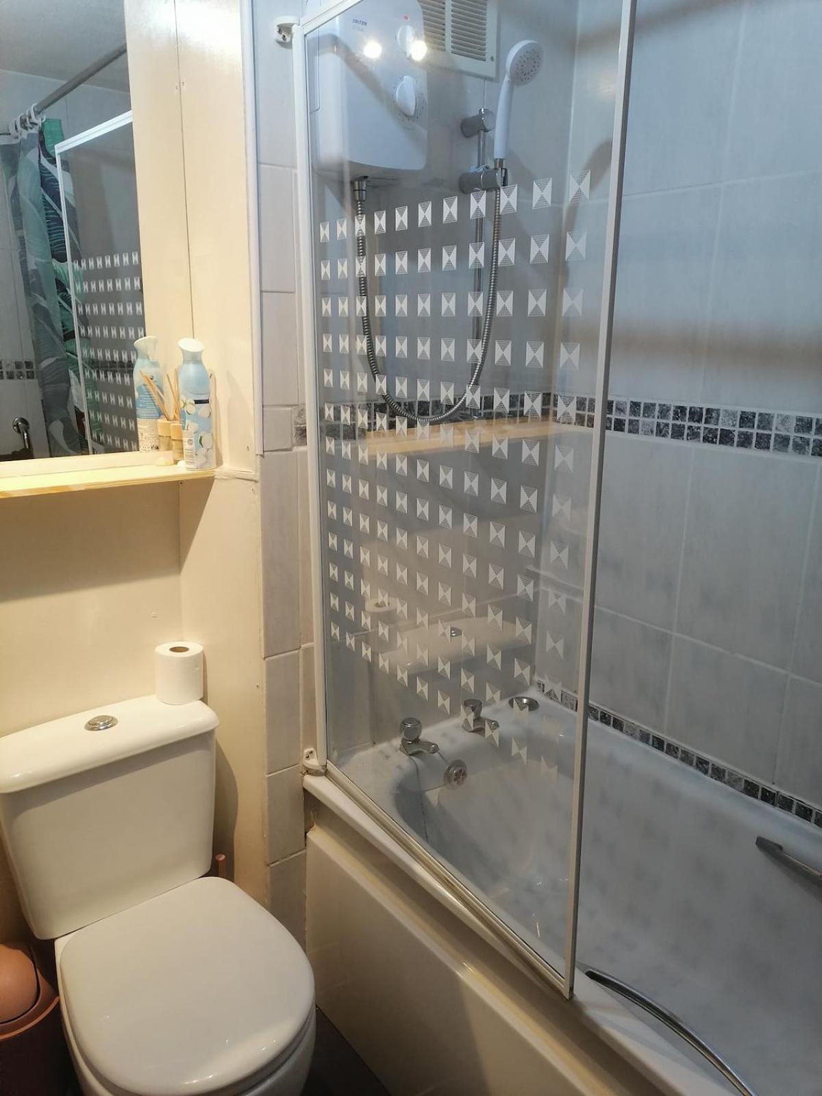 Apartment Feng Shui Flat For 4 Edinburgh